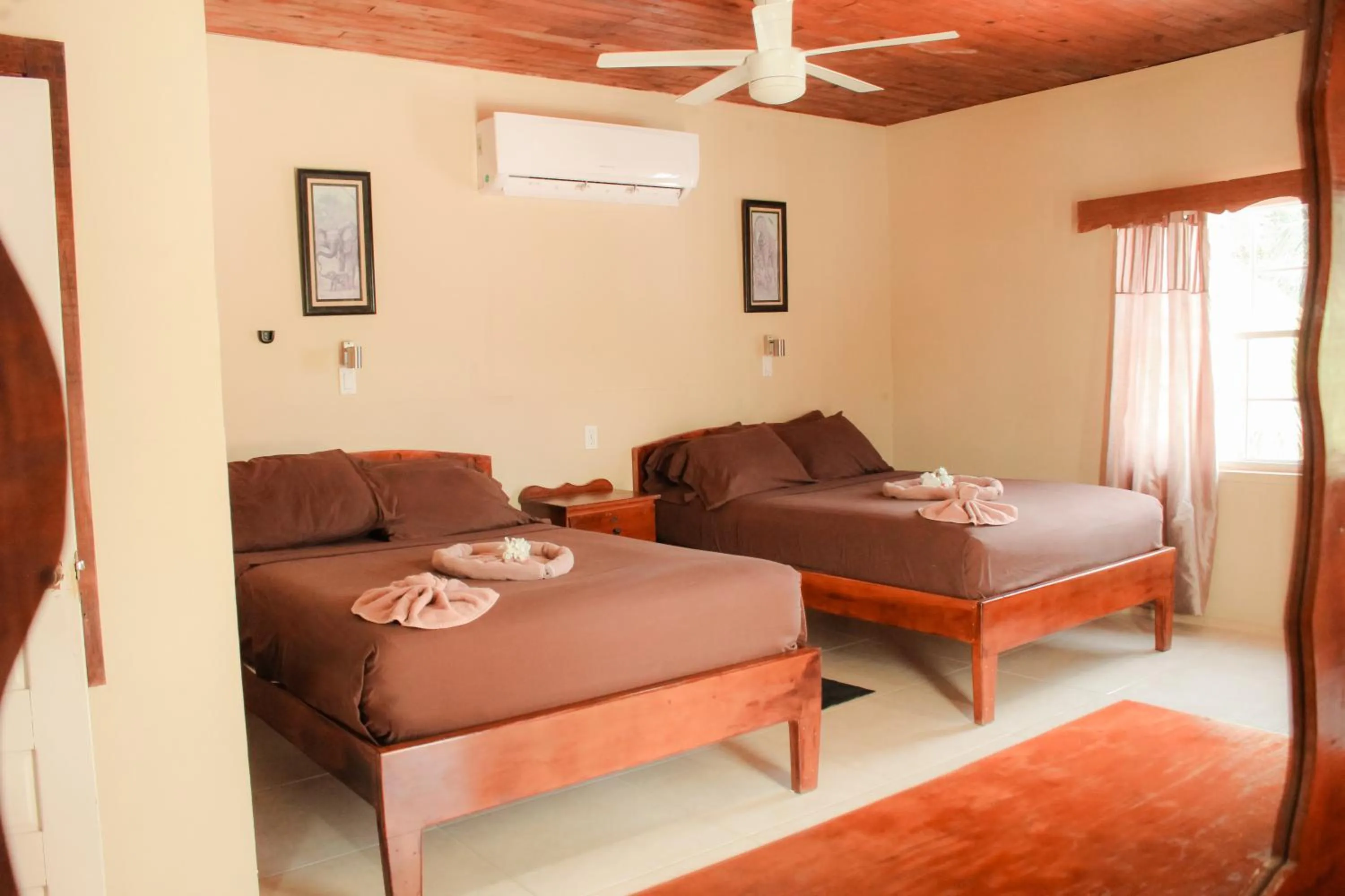 Photo of the whole room, Bed in Tropical Paradise