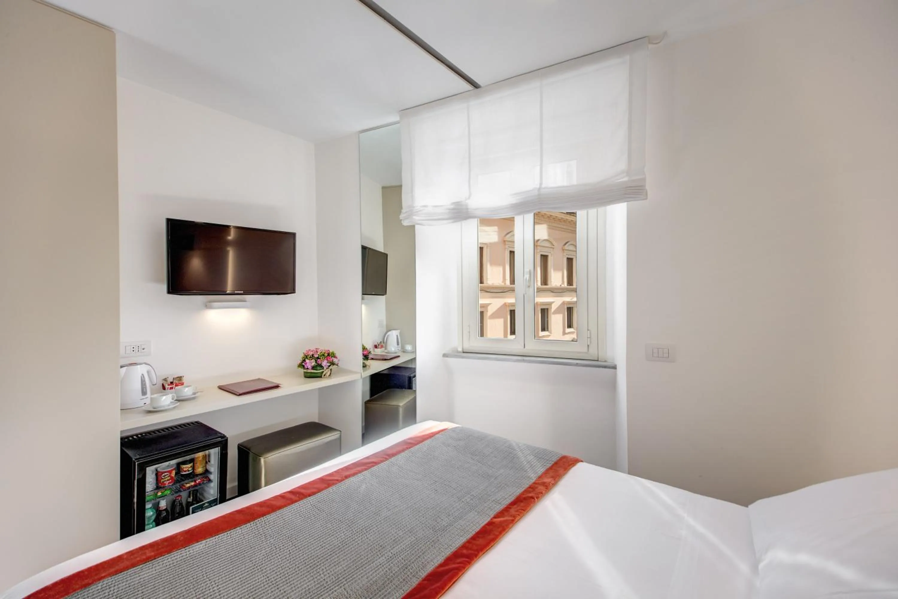 TV and multimedia, Bed in Albergo Abruzzi