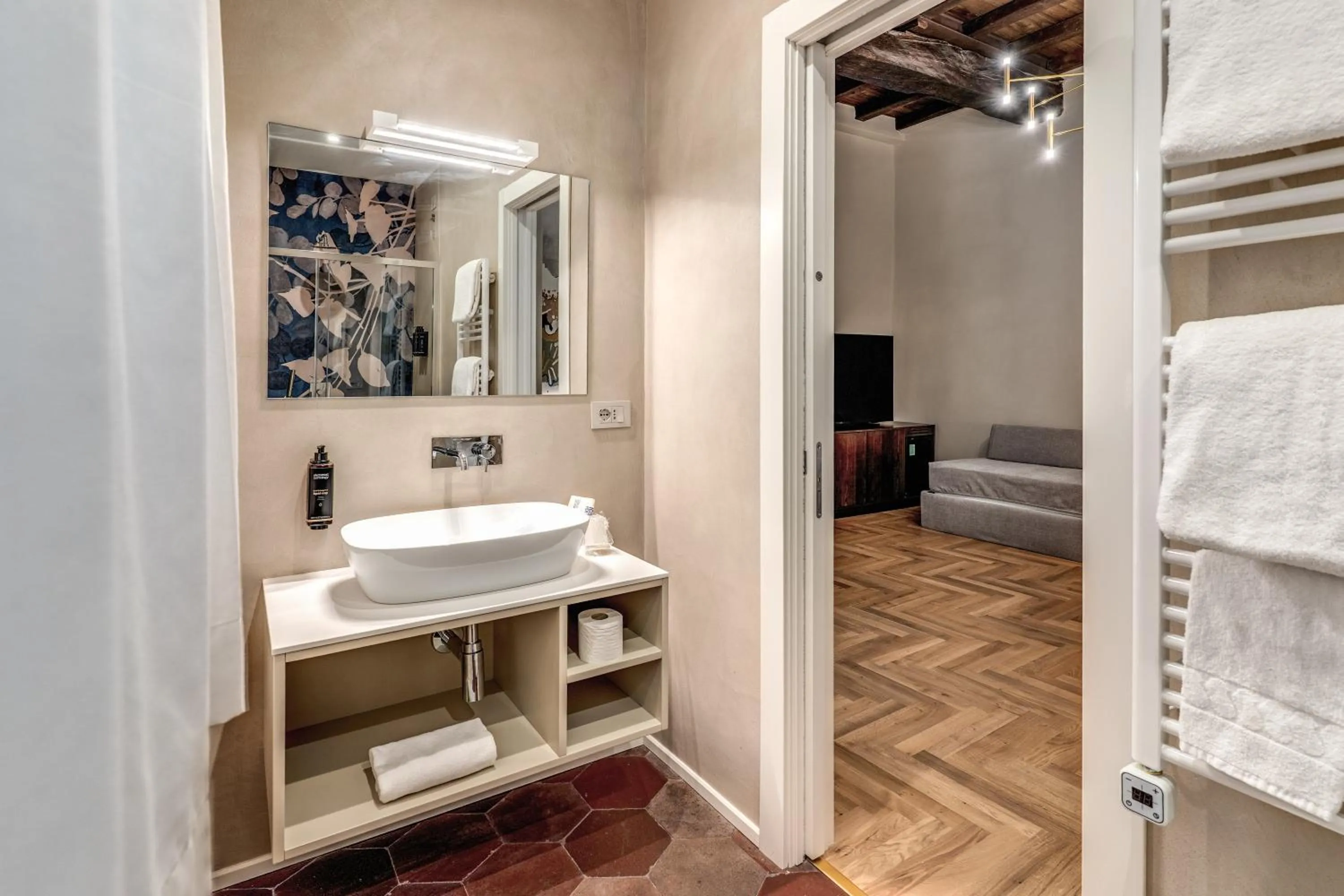 Bathroom, Bed in Albergo Abruzzi