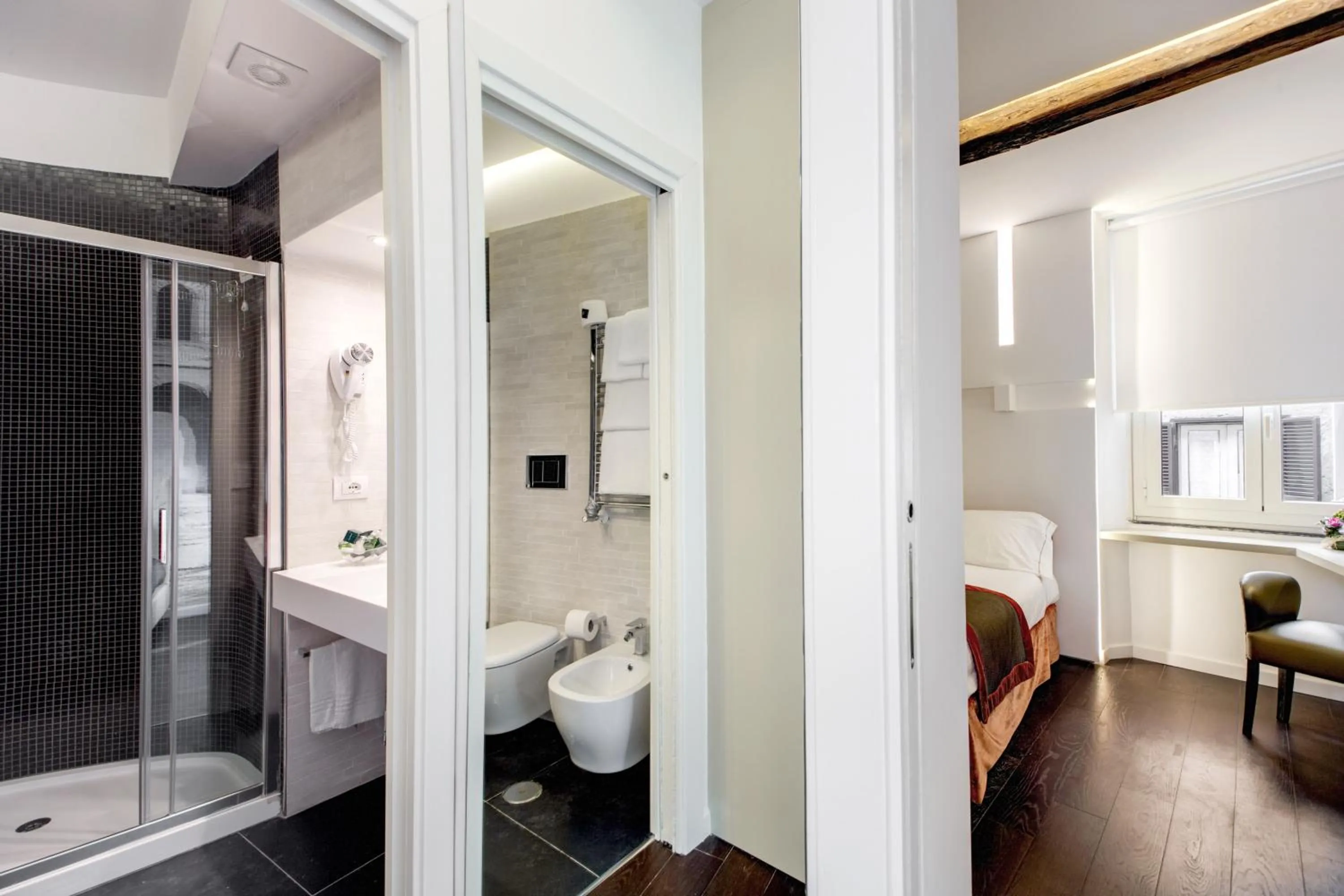 Bed in Albergo Abruzzi