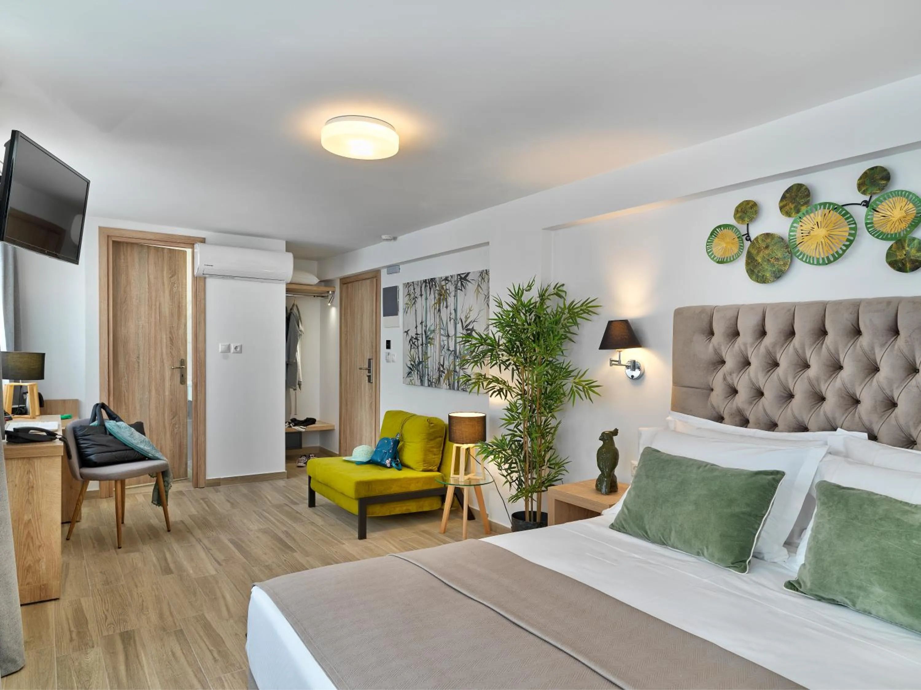 Photo of the whole room, Bed in Acropolis City Life BH