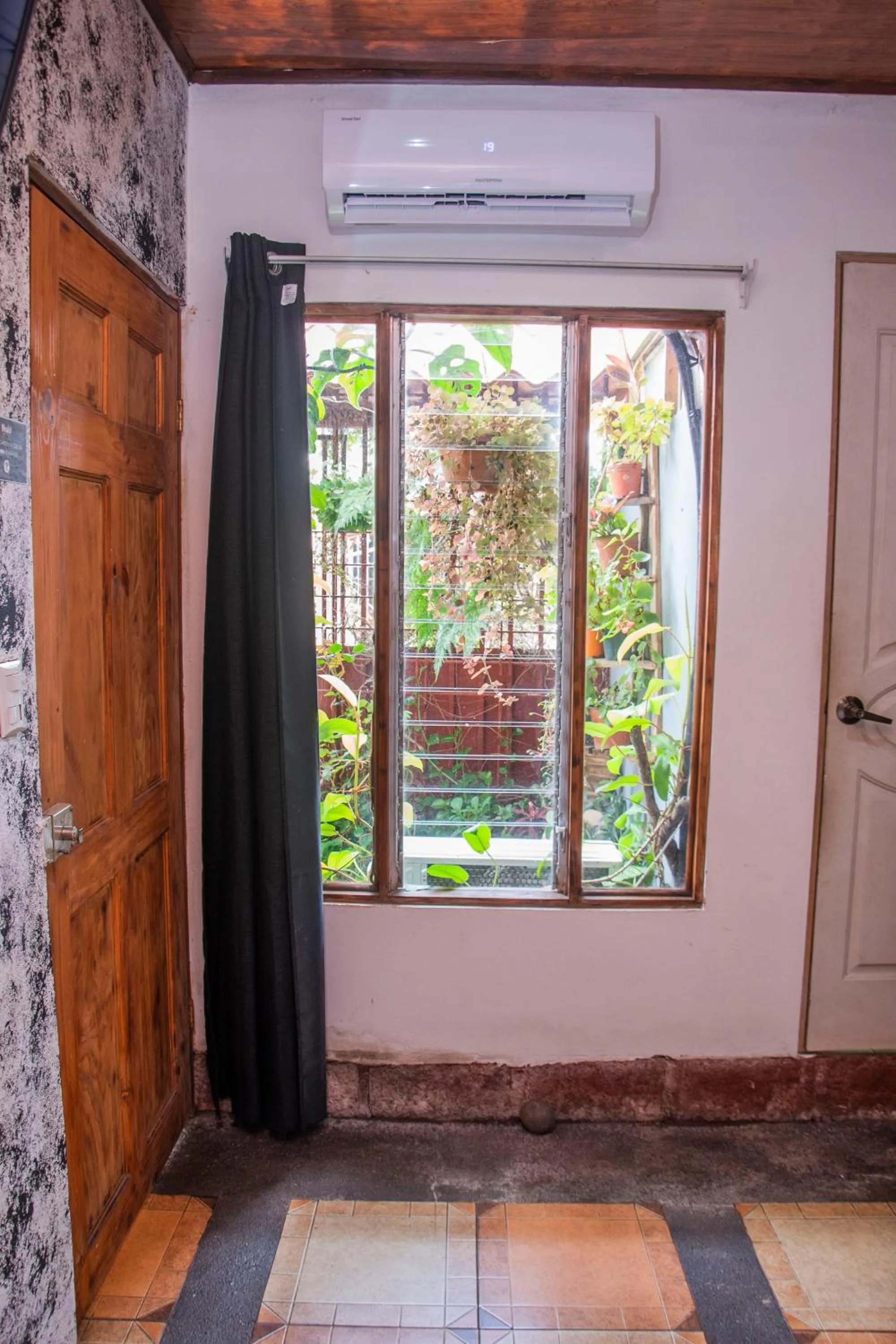 air conditioner in Gardens House, Airport Juan Santamaría, Alajuela, San José