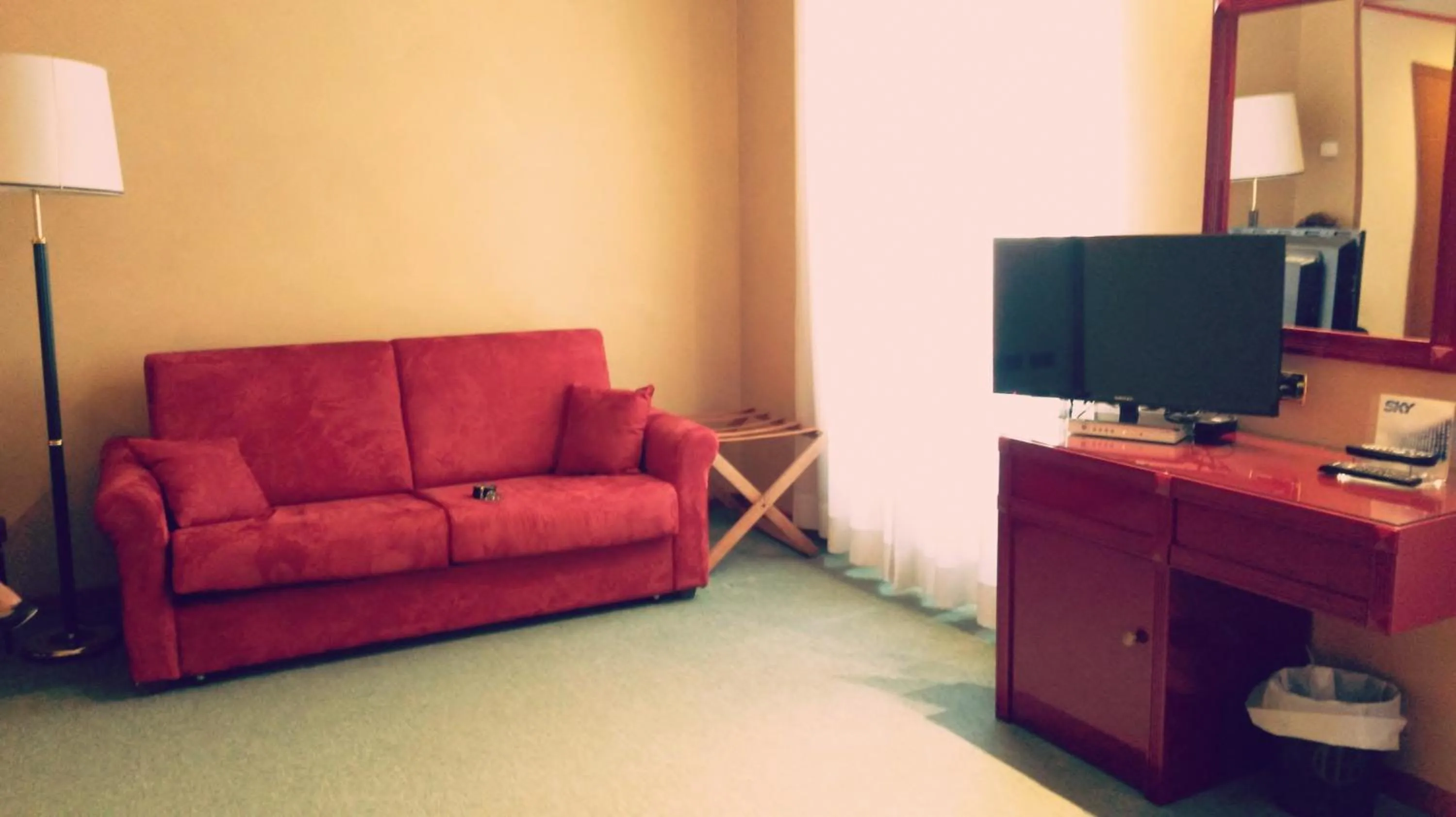 Bed in Hotel De Paris