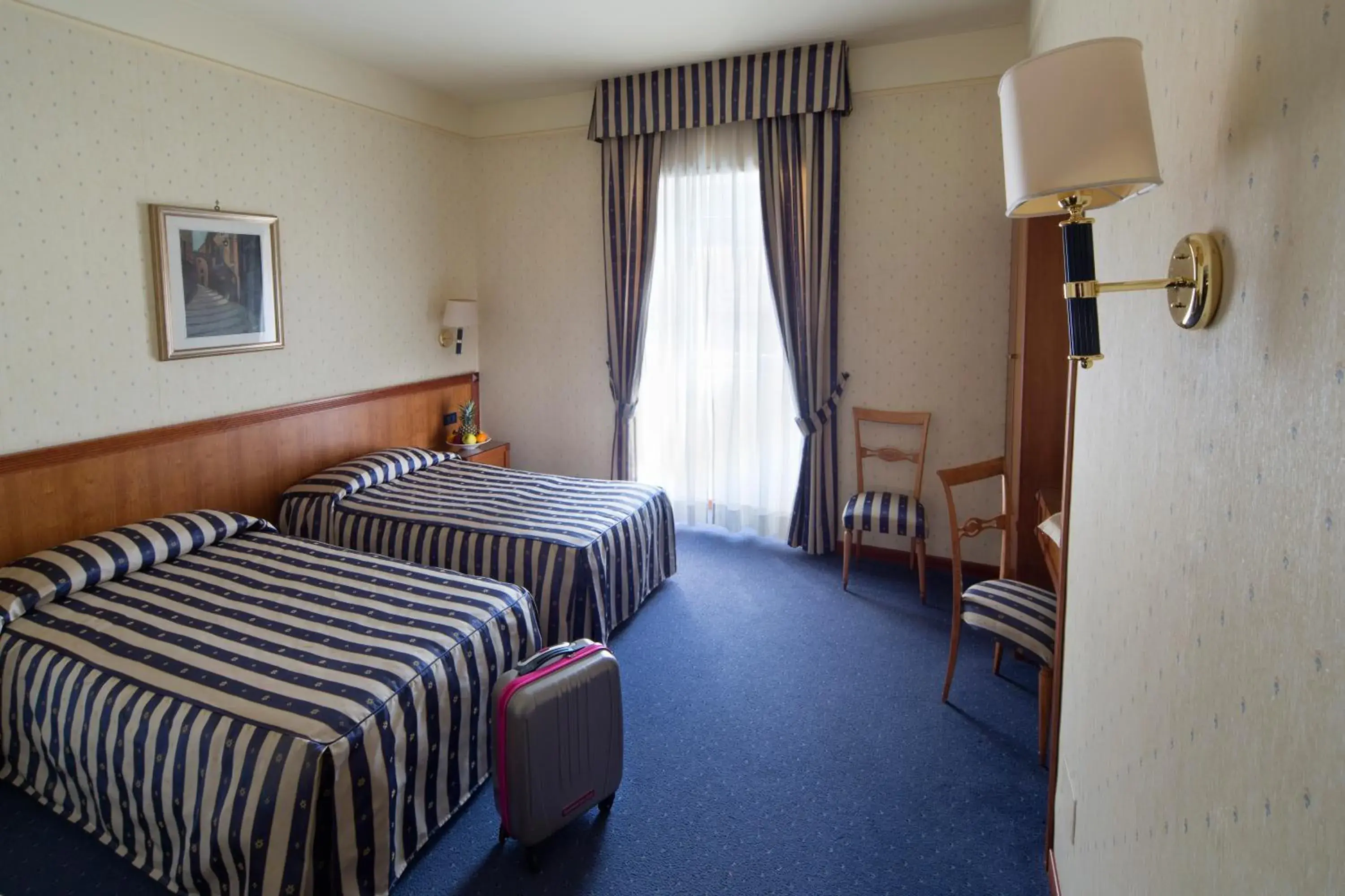 Twin Room in Hotel De Paris Twin Room in Hotel De Paris