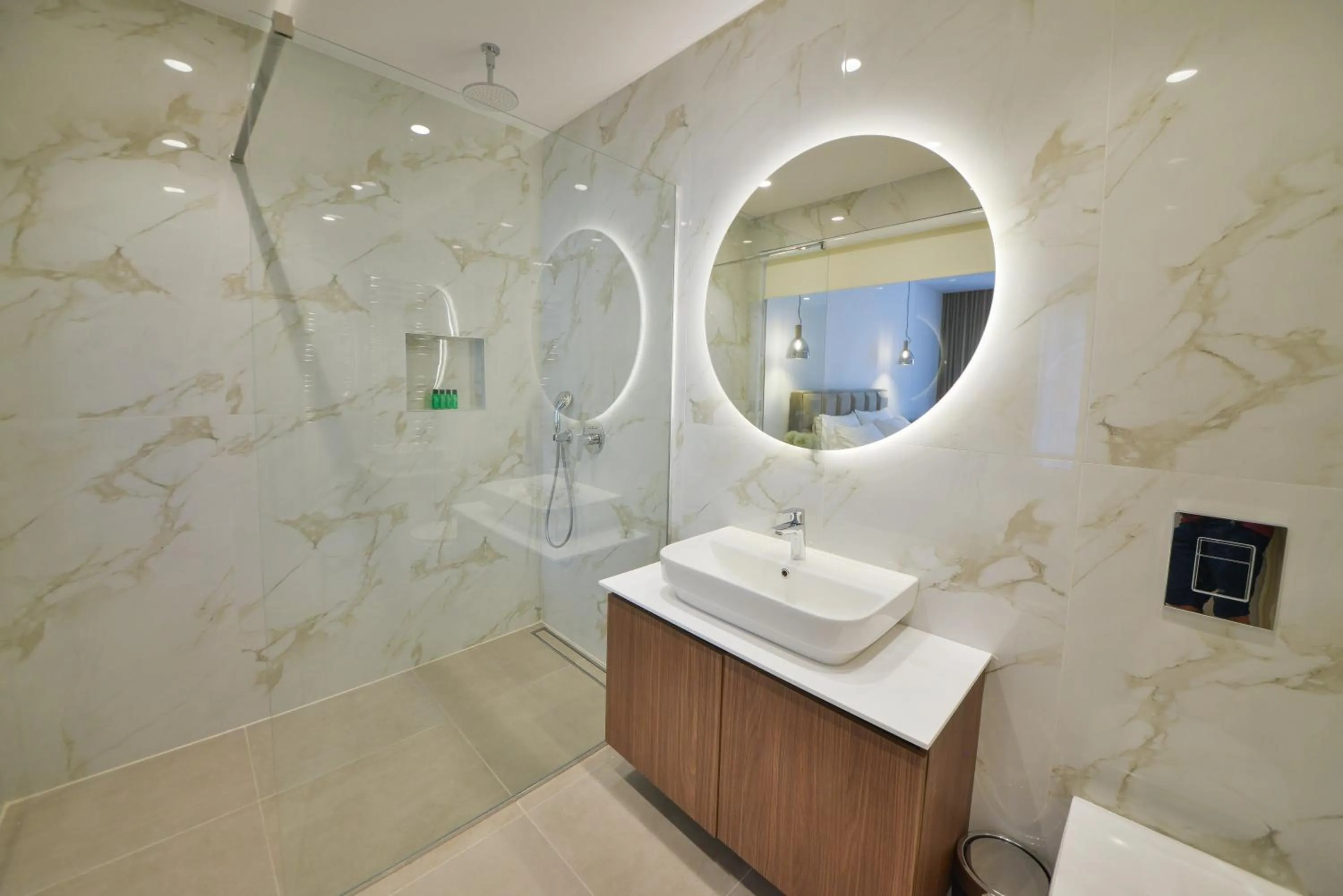 Shower in Hotel Riva