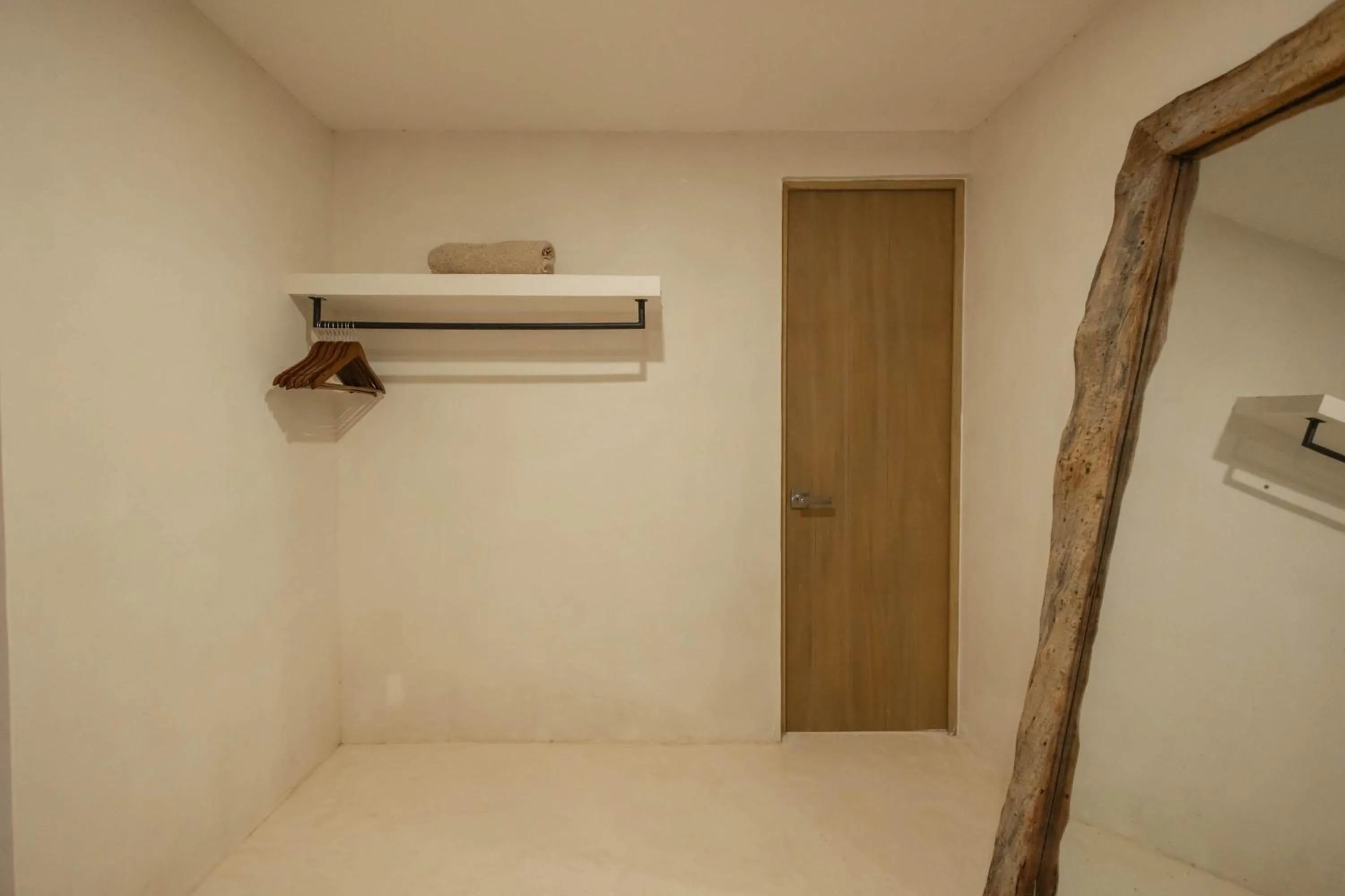 wardrobe in Tuup Tulum