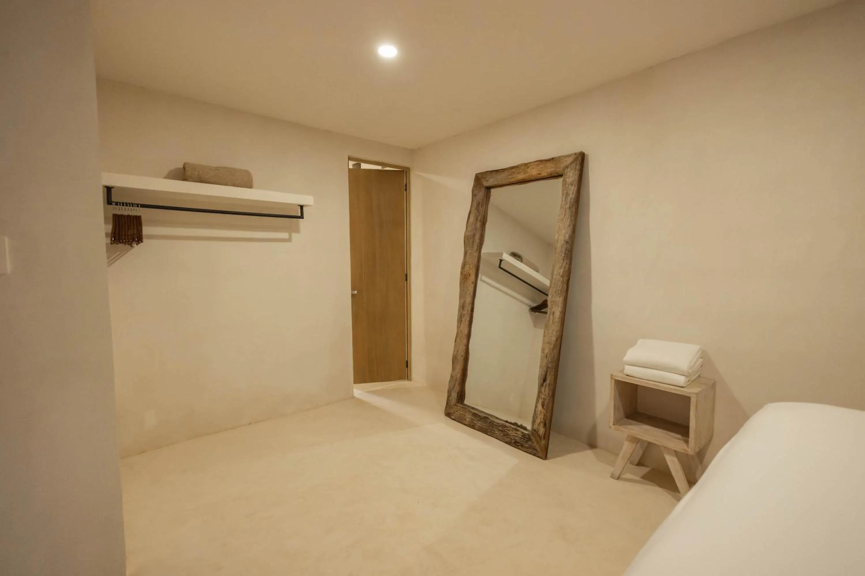 wardrobe in Tuup Tulum