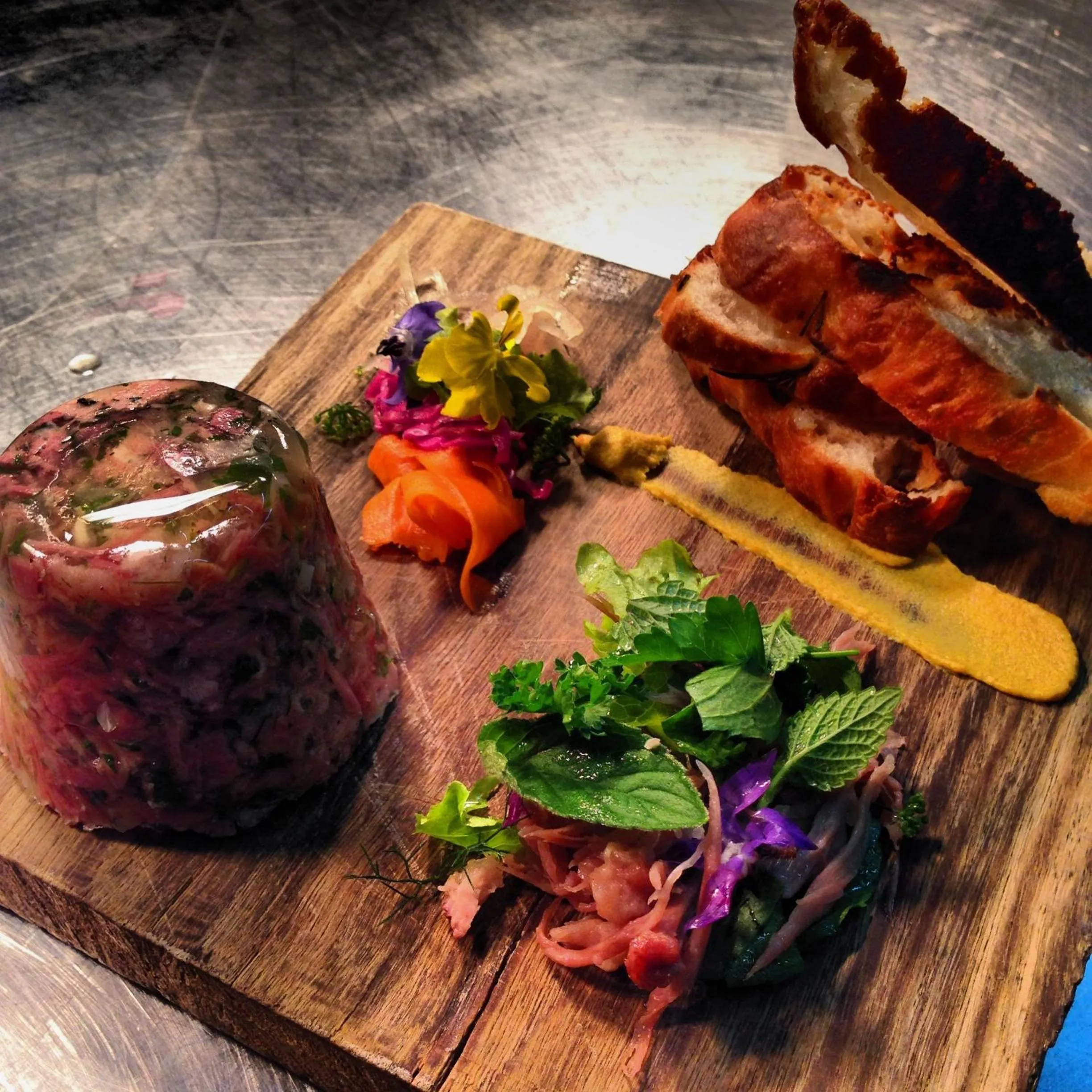 Food and drinks in Merrijig Inn