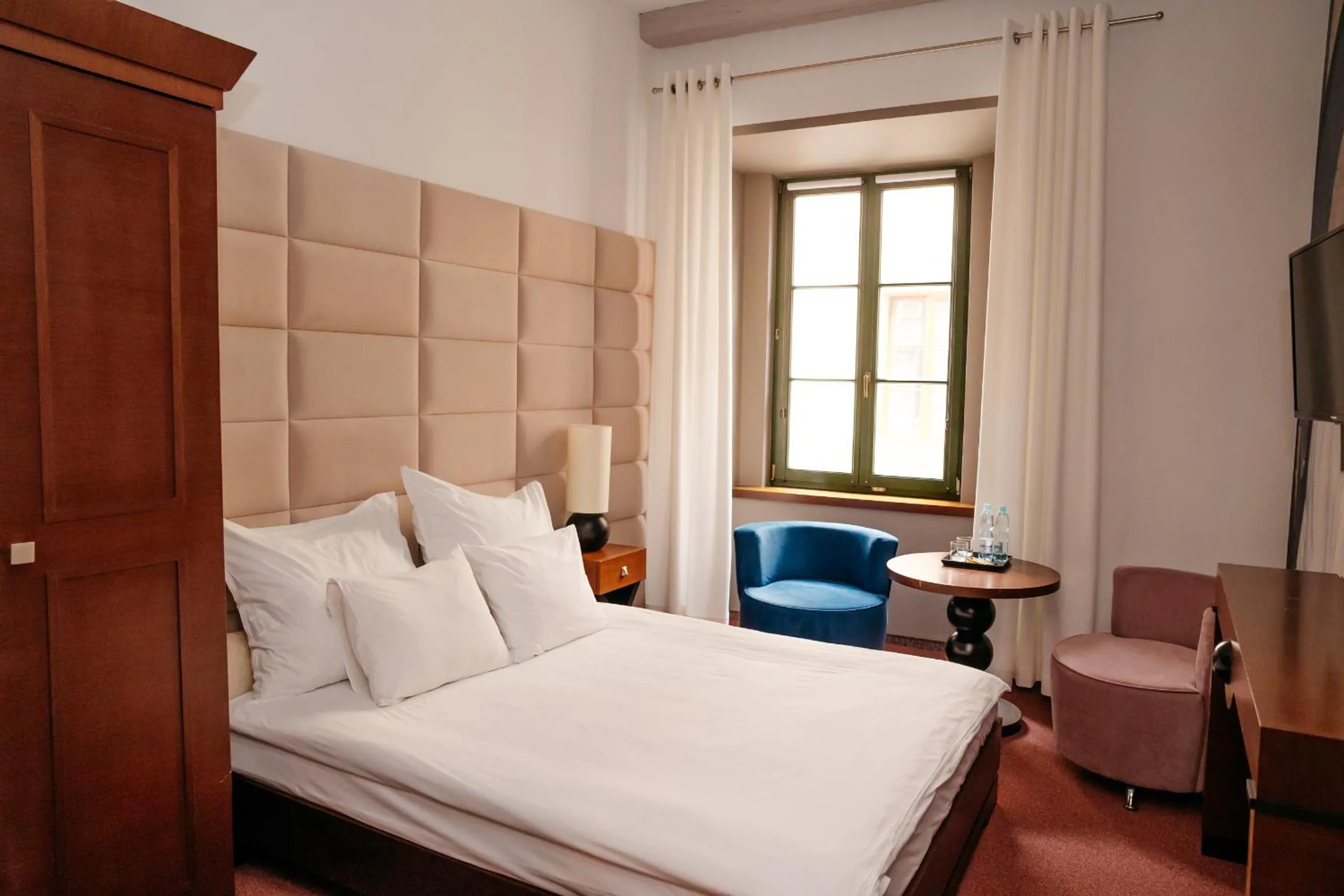 Bed in Vanilla Hotel