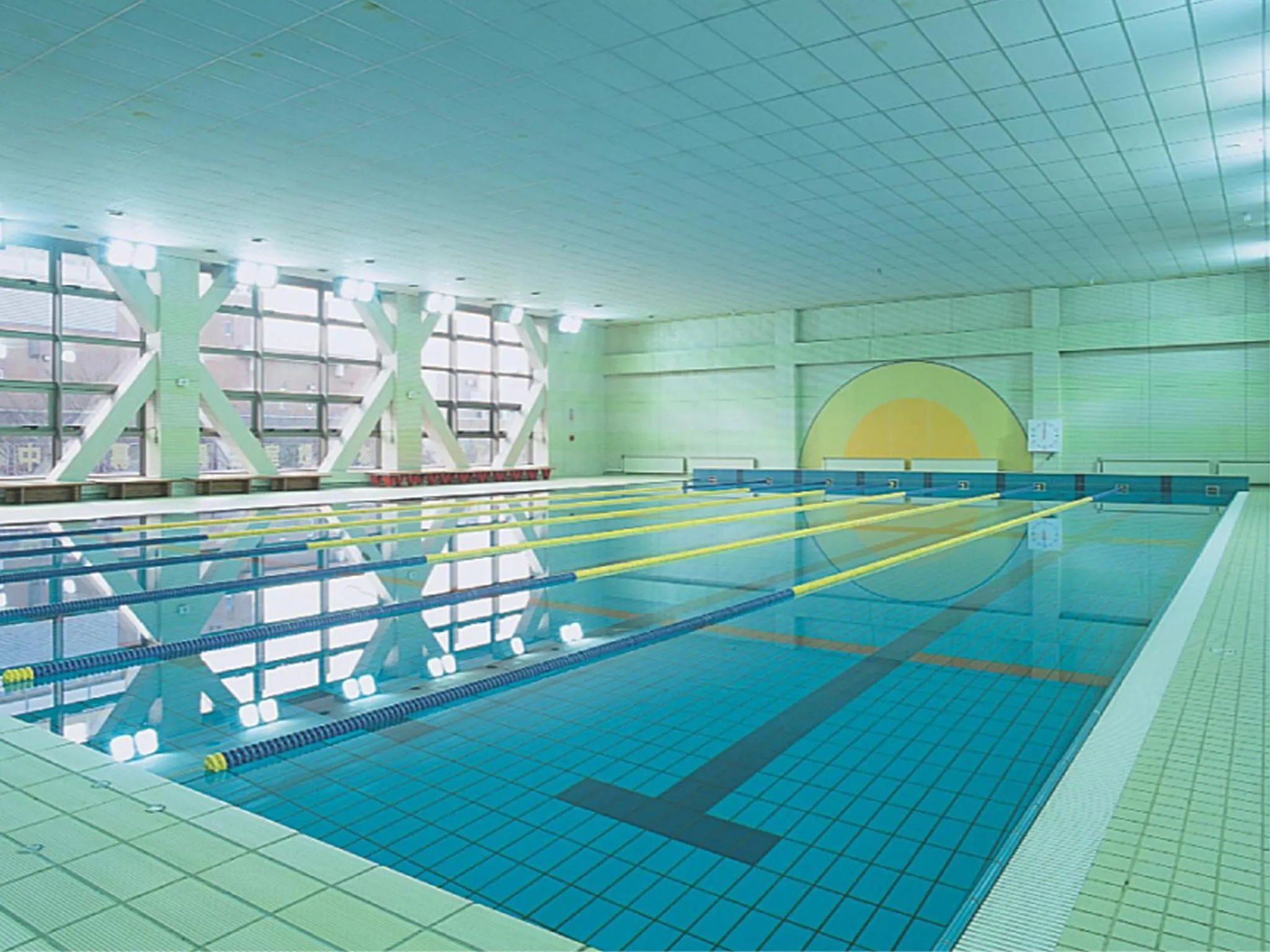 Swimming pool in Hotel Sapporo Sun Plaza