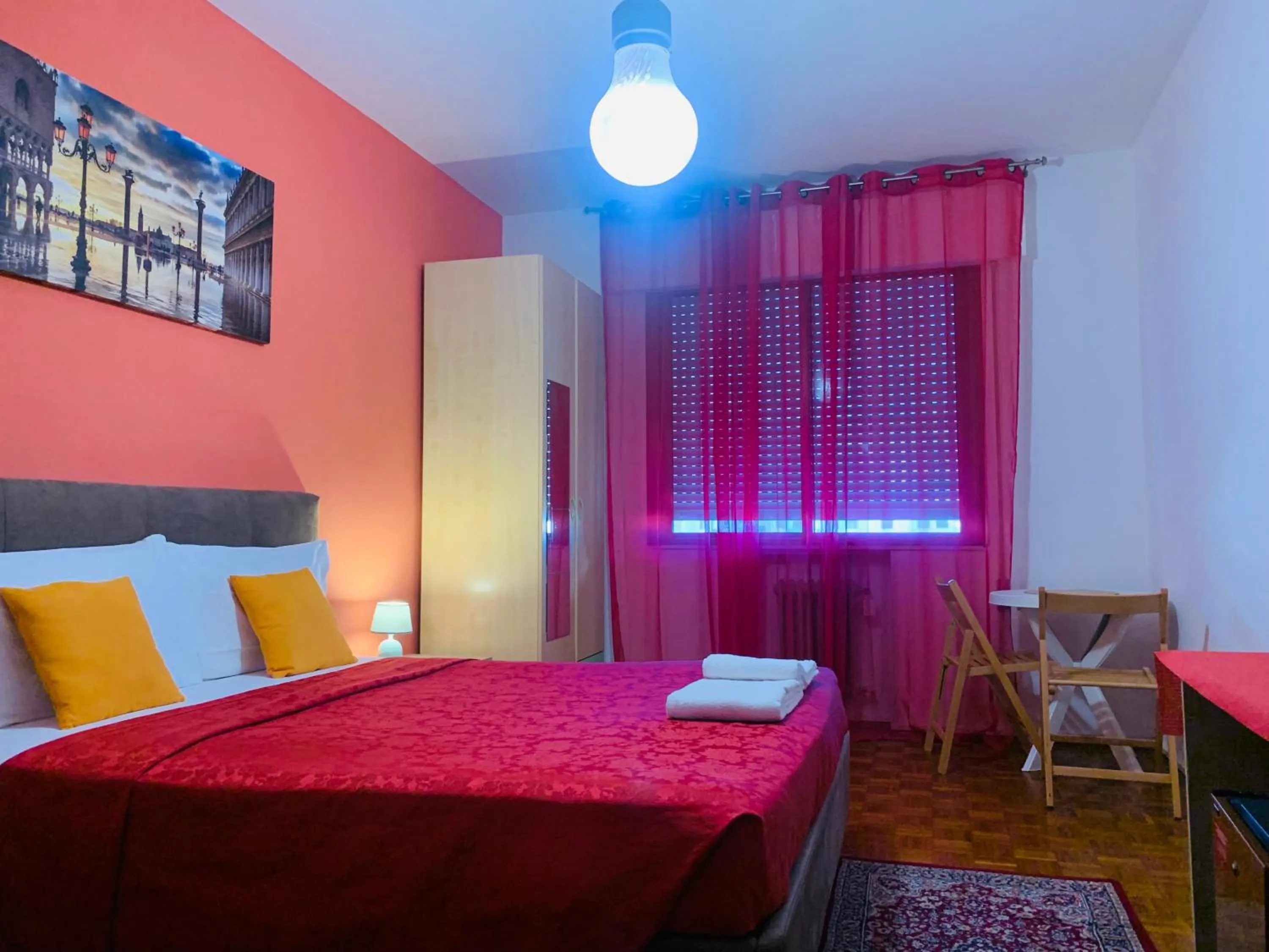 Bed in Venice Day Apartment