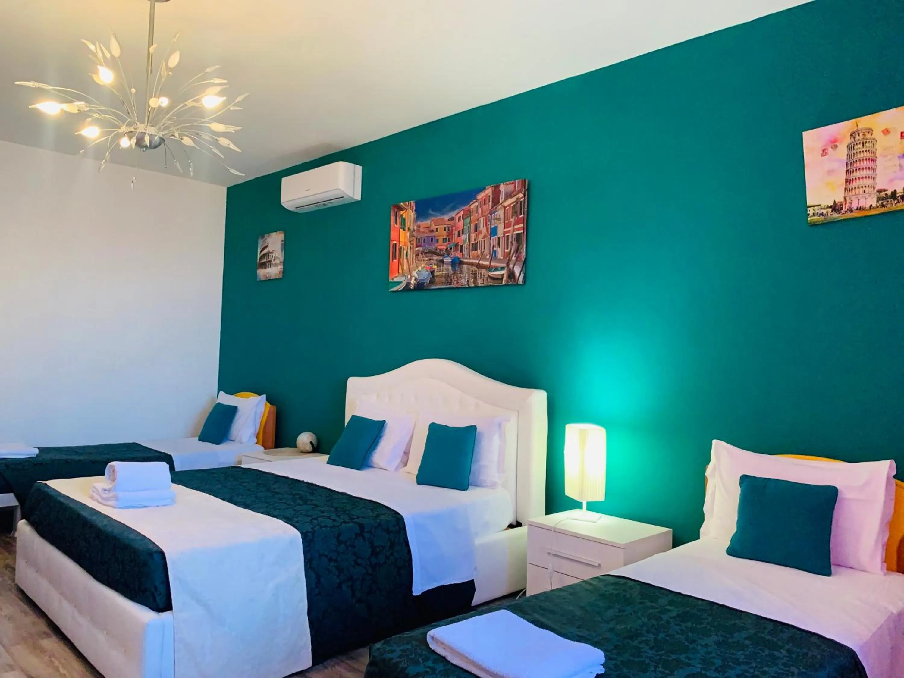 Bed in Venice Day Apartment