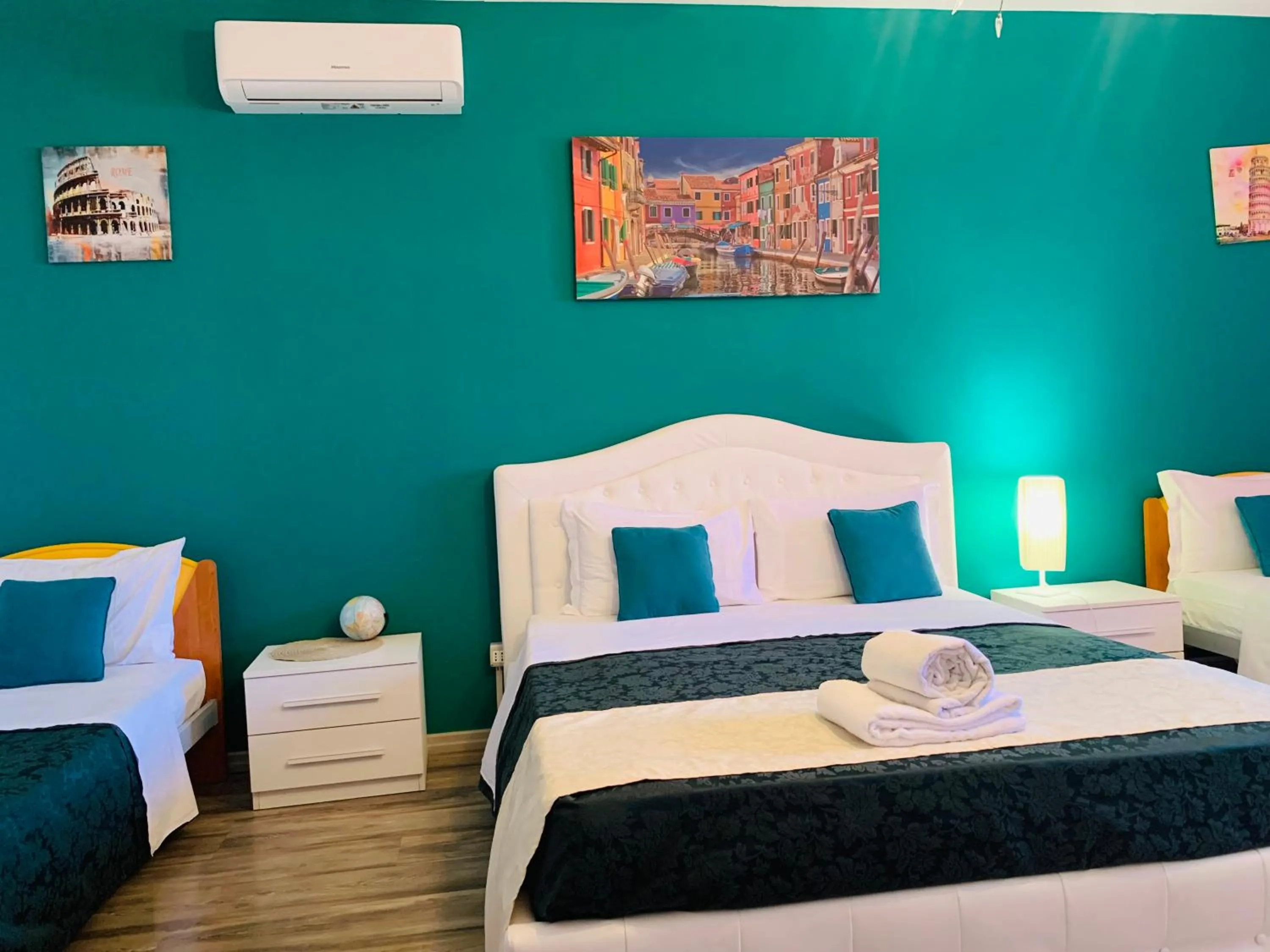 Bed in Venice Day Apartment