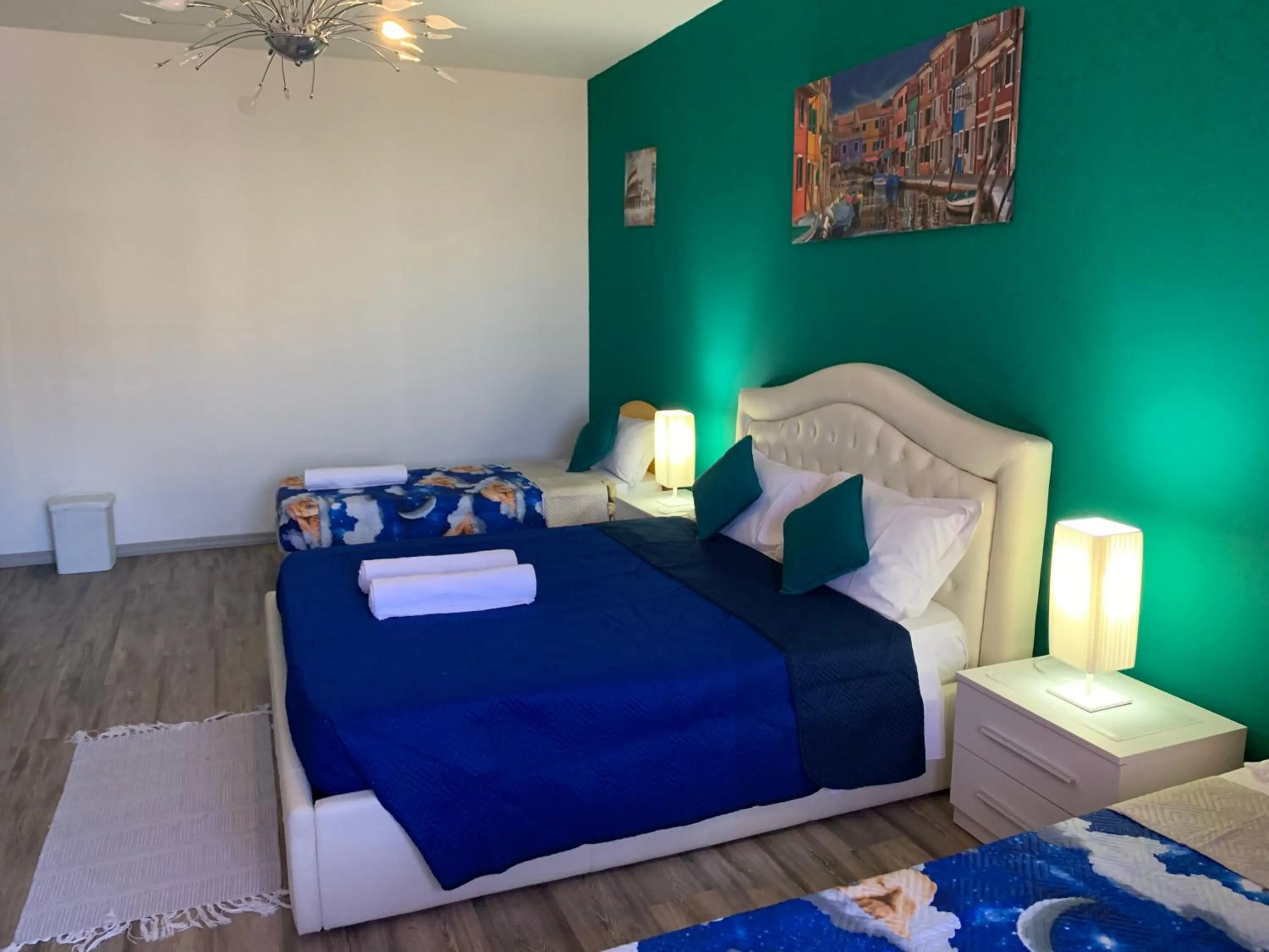 Luxury Quadruple Room - single occupancy in Venice Day Apartment