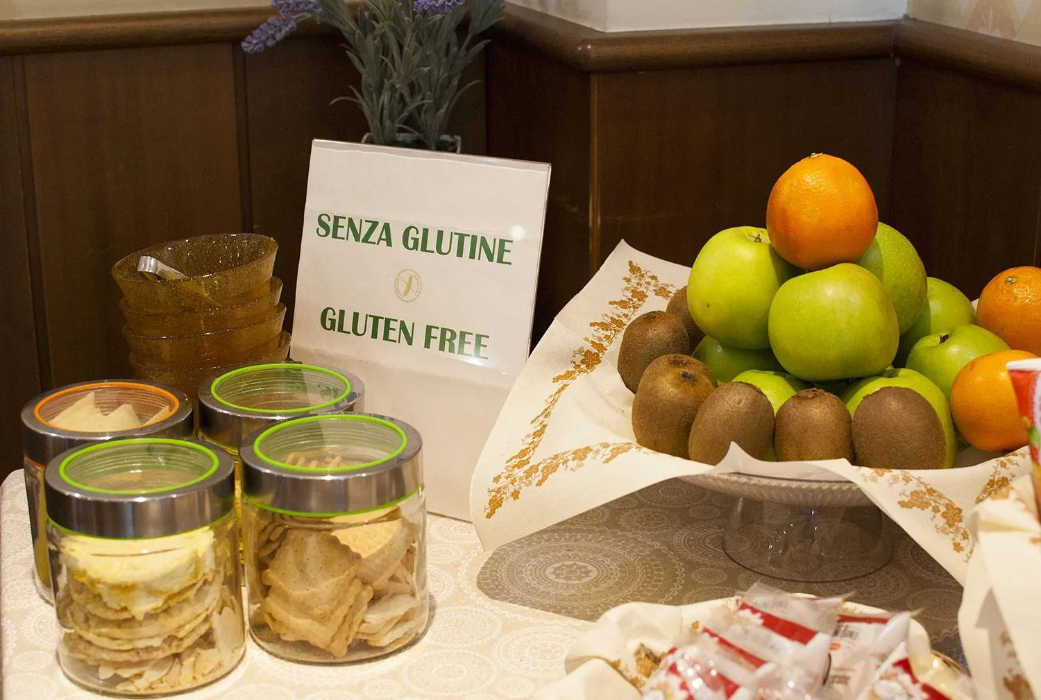 Buffet breakfast in Hotel Italia