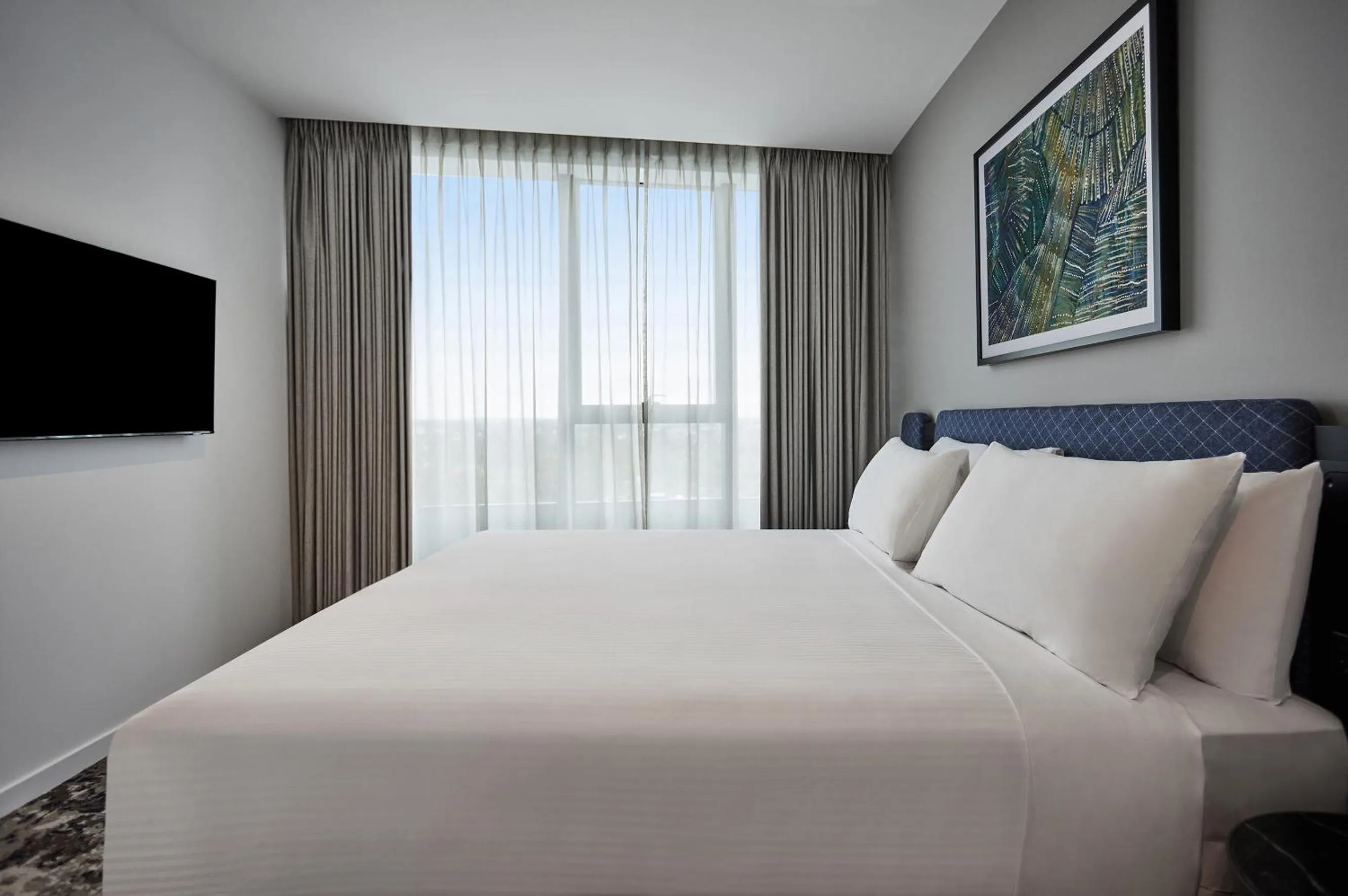 Bed in Adina Apartment Hotel Melbourne, Pentridge