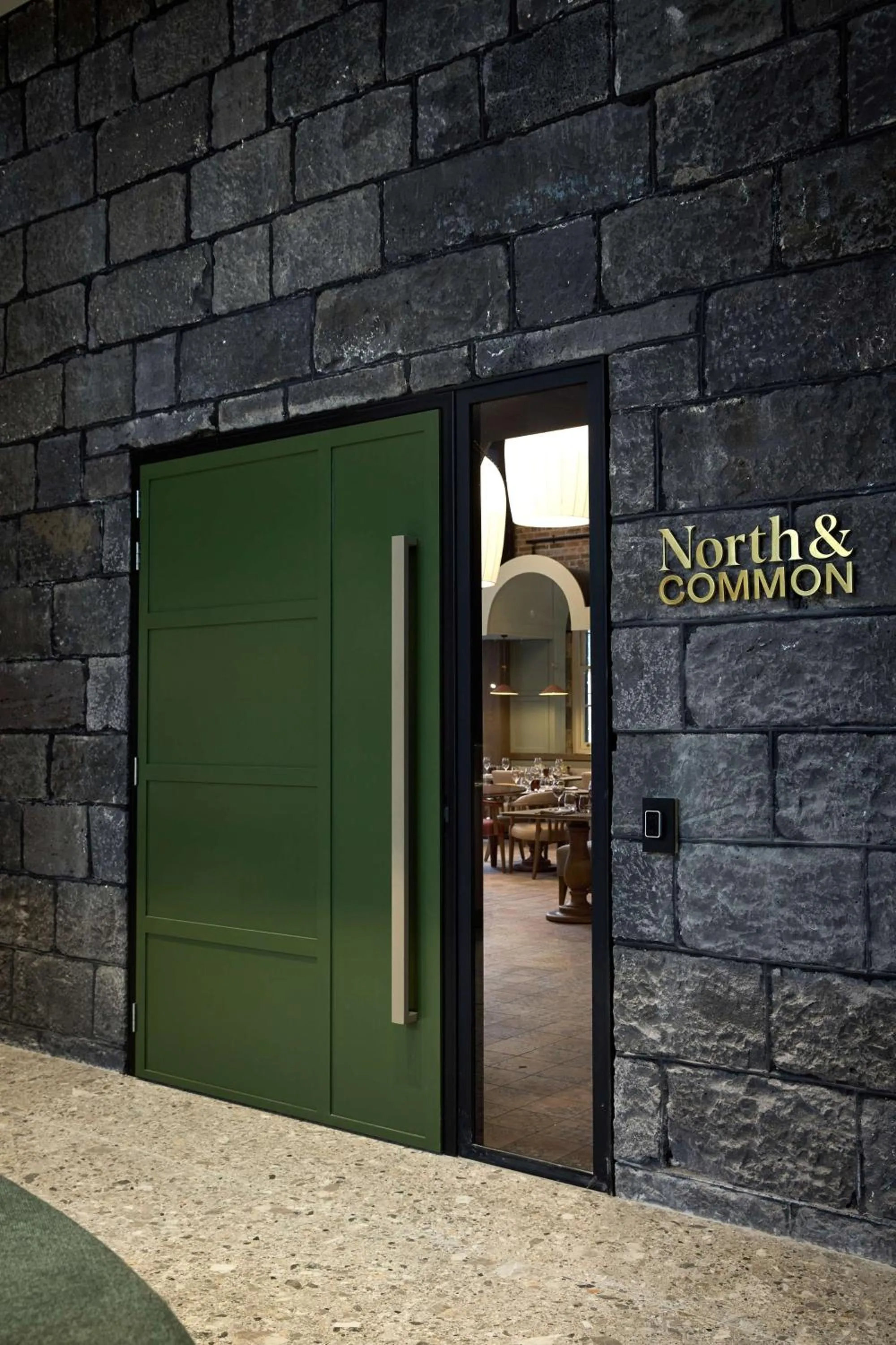 Restaurant/places to eat in Adina Apartment Hotel Melbourne, Pentridge