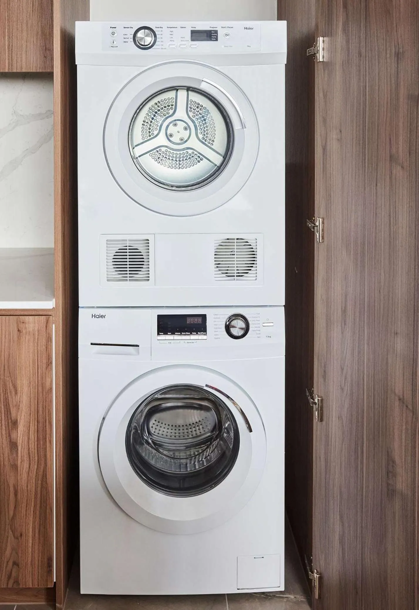 Photo of the whole room in Adina Apartment Hotel Melbourne, Pentridge