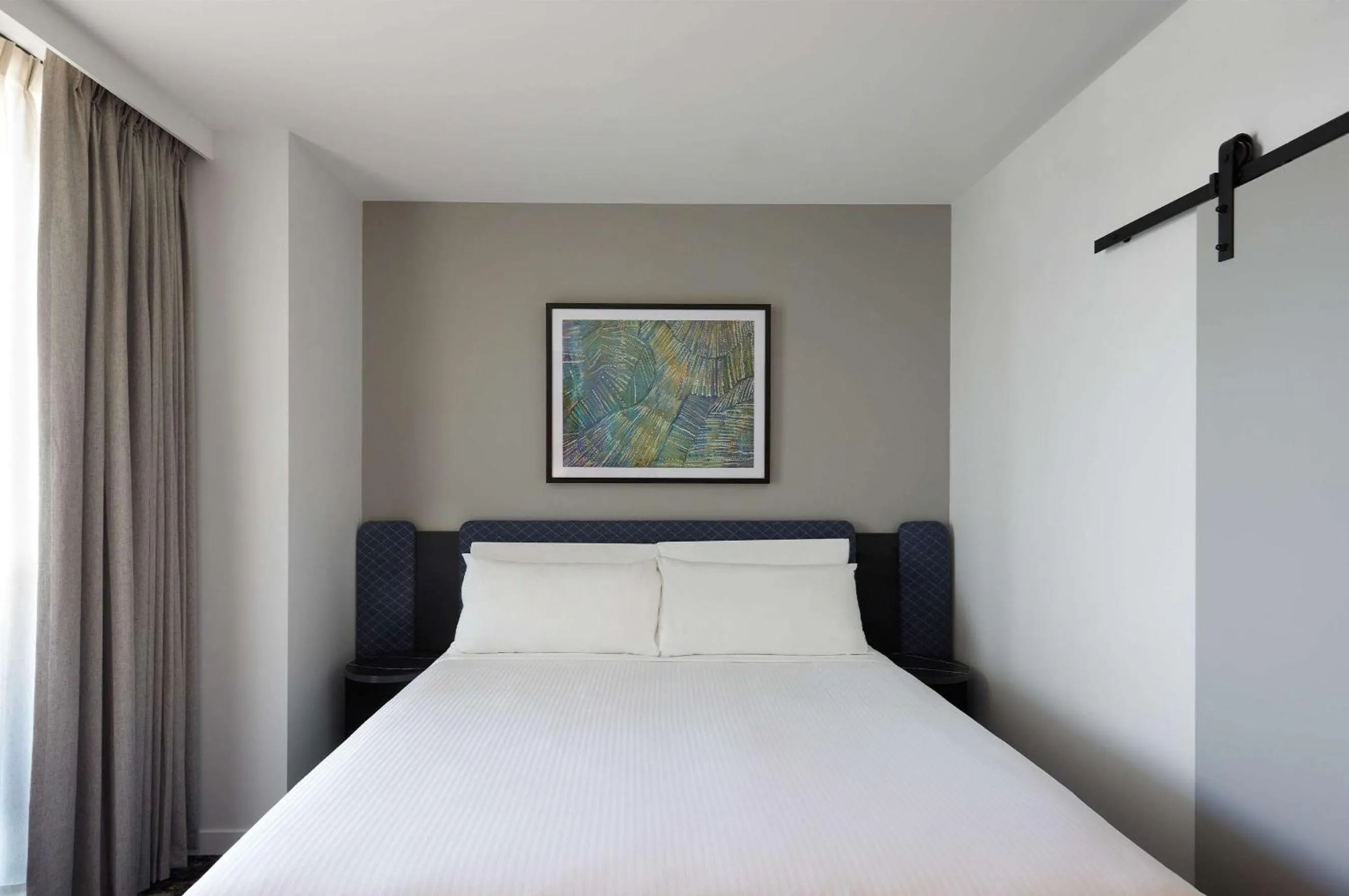 Bedroom, Bed in Adina Apartment Hotel Melbourne, Pentridge