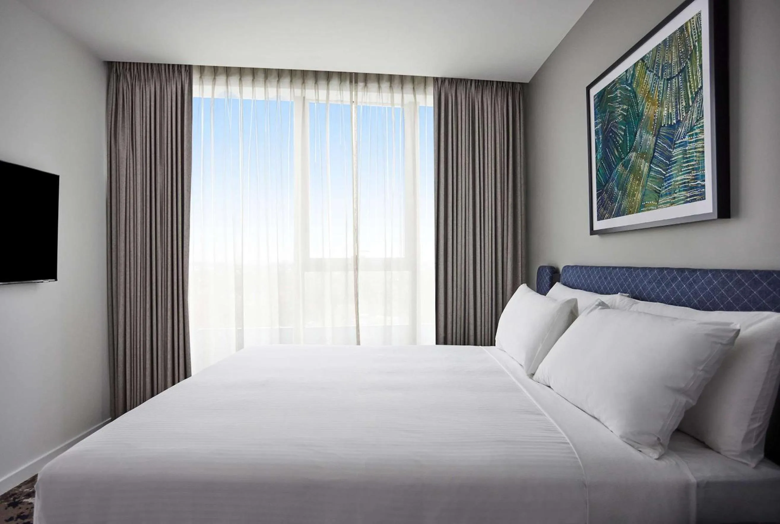 Bedroom, Bed in Adina Apartment Hotel Melbourne, Pentridge