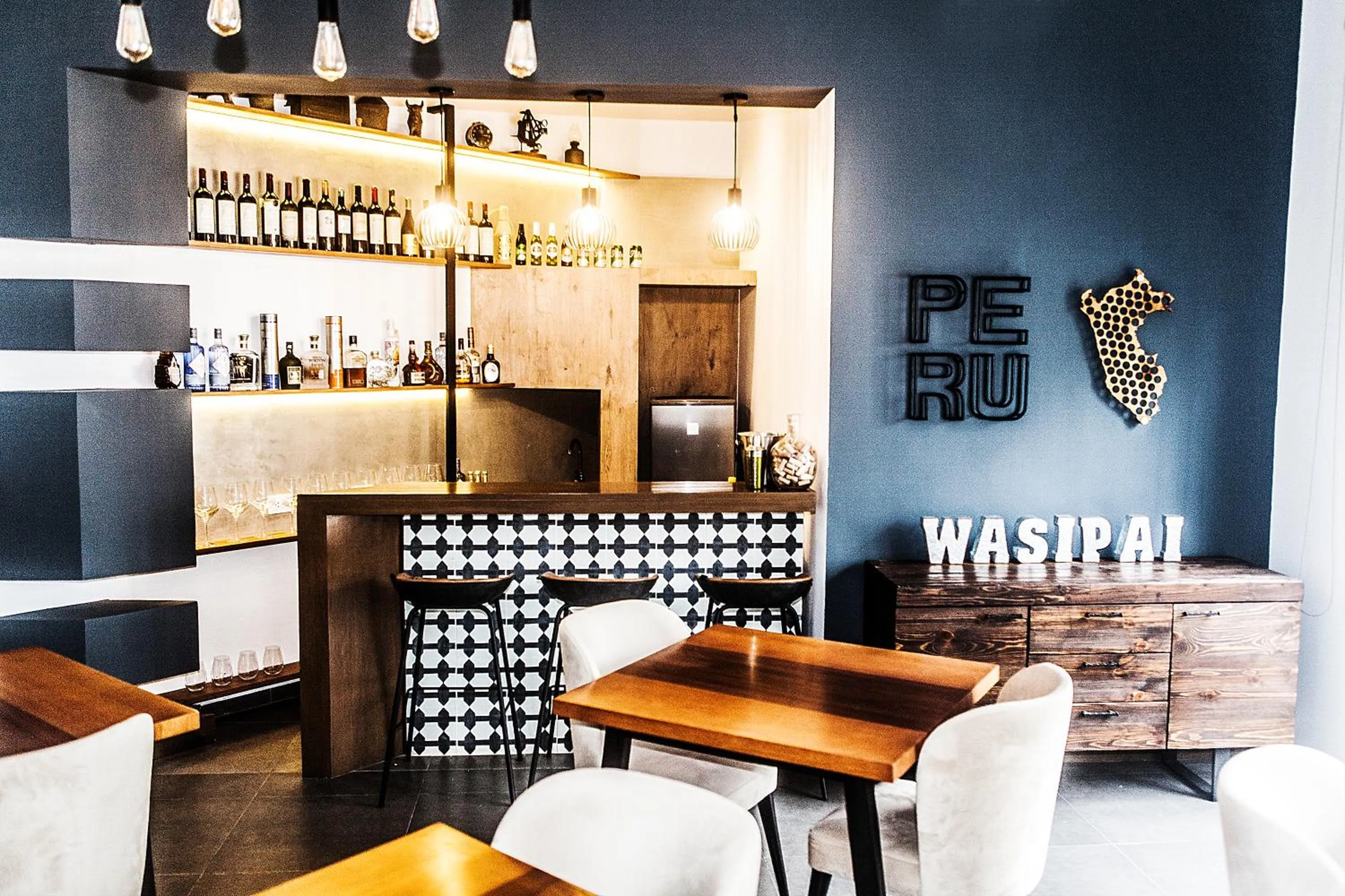 Restaurant/places to eat in WasiPai Boutique Hotel