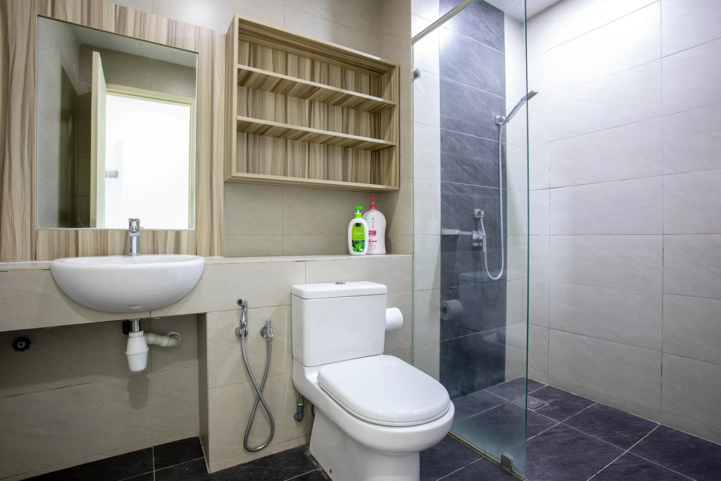 Toilet in AJ Suites @ Loft Imago KK