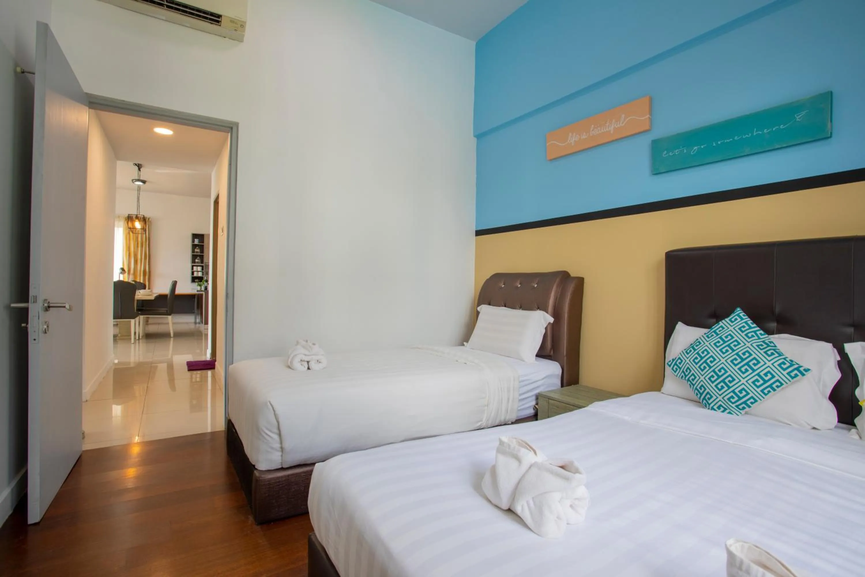 Bed in AJ Suites @ Loft Imago KK