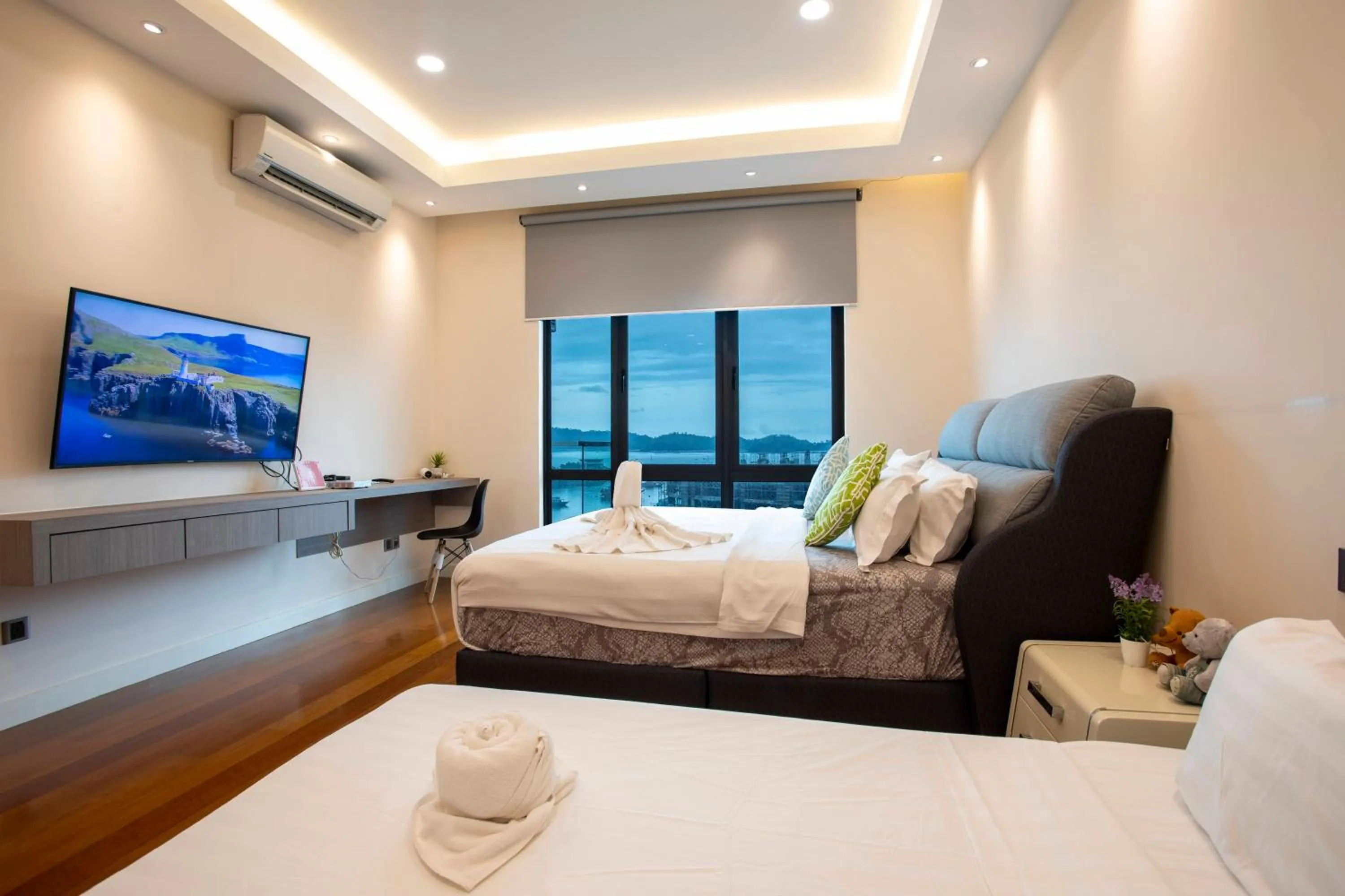 TV and multimedia, Bed in AJ Suites @ Loft Imago KK