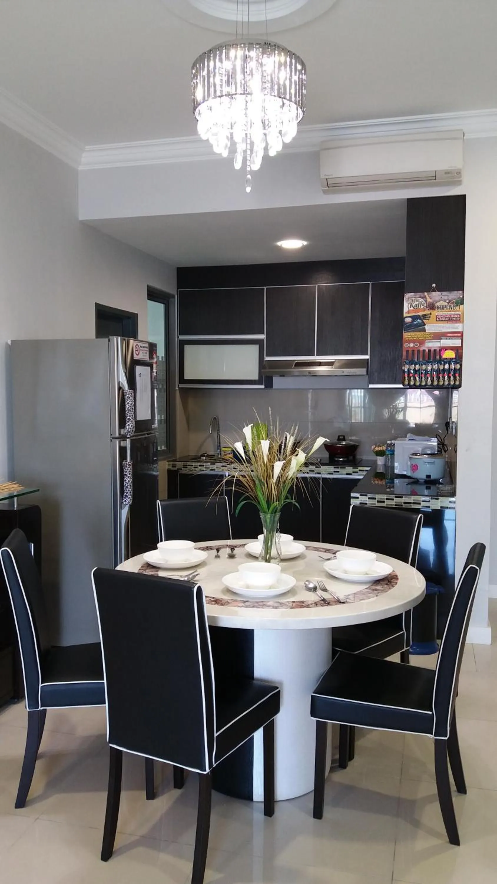 Kitchen or kitchenette in AJ Suites @ Loft Imago KK