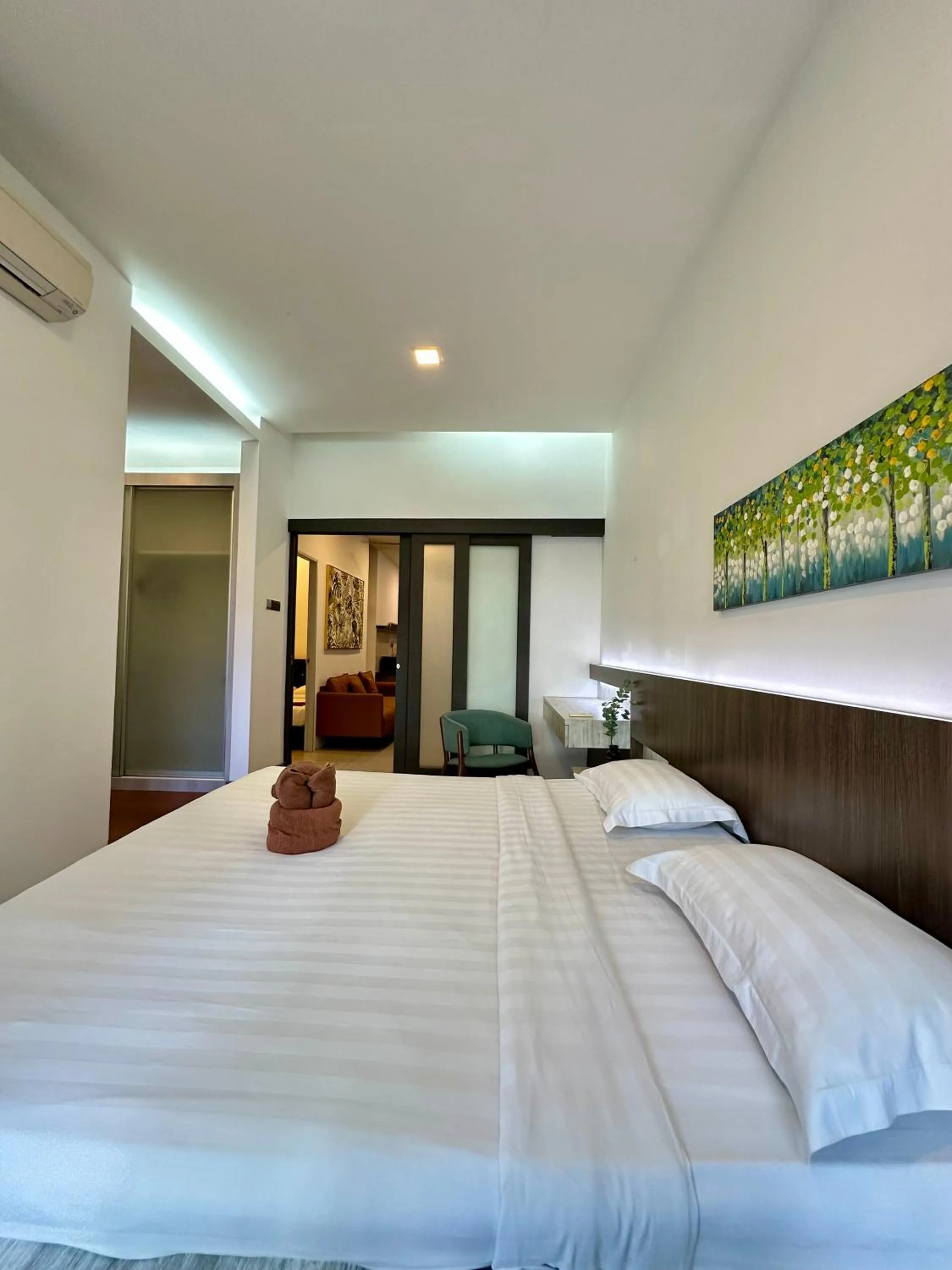 Bed in AJ Suites @ Loft Imago KK