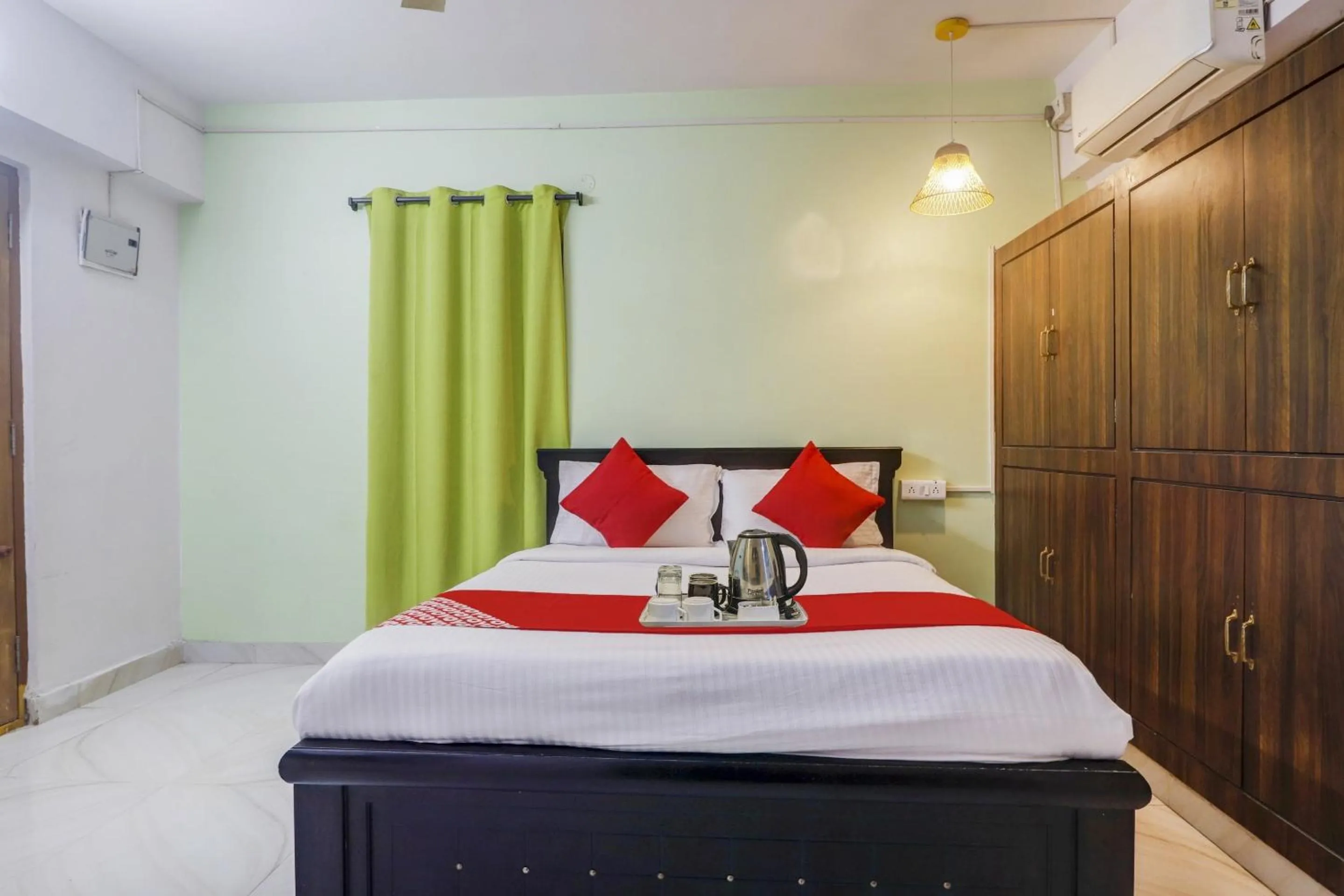 Bedroom, Bed in Hotel O RR