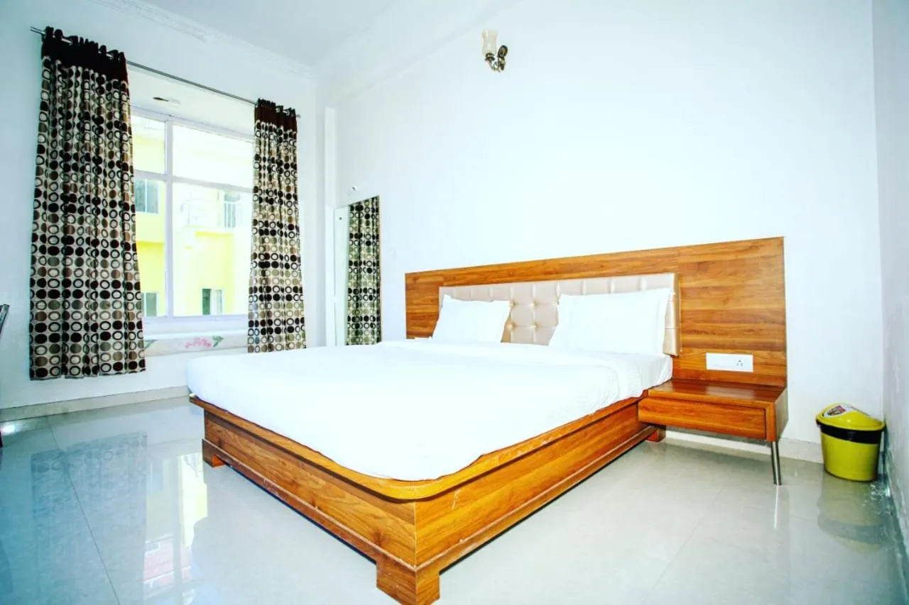 Bed in LB The Amar Palace