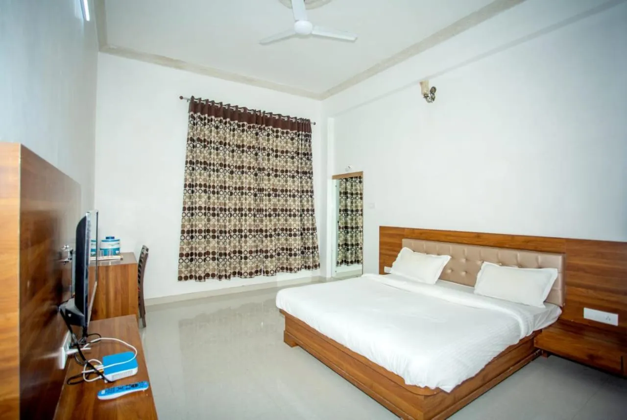 Bed in LB The Amar Palace