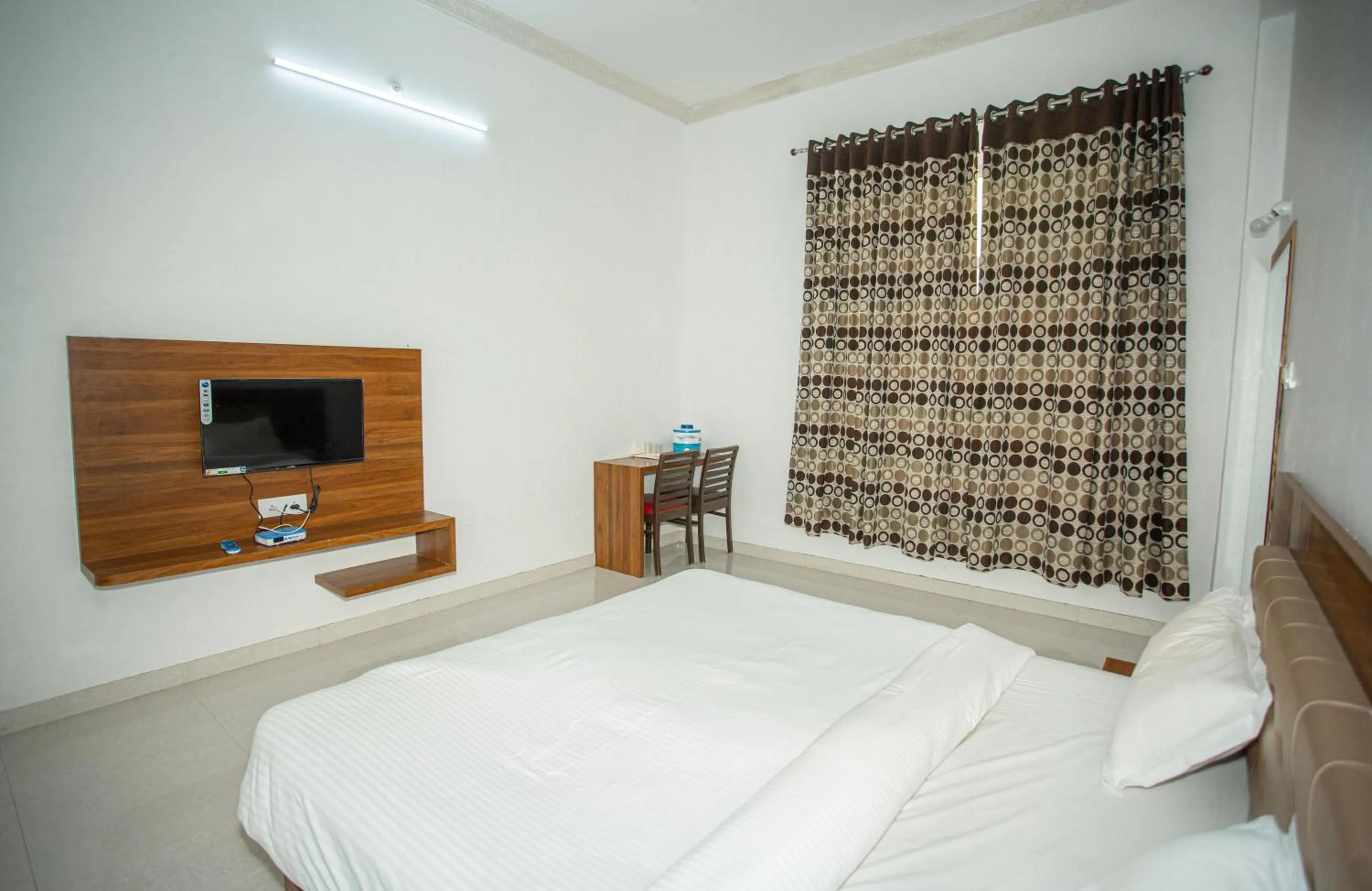 Bed in LB The Amar Palace