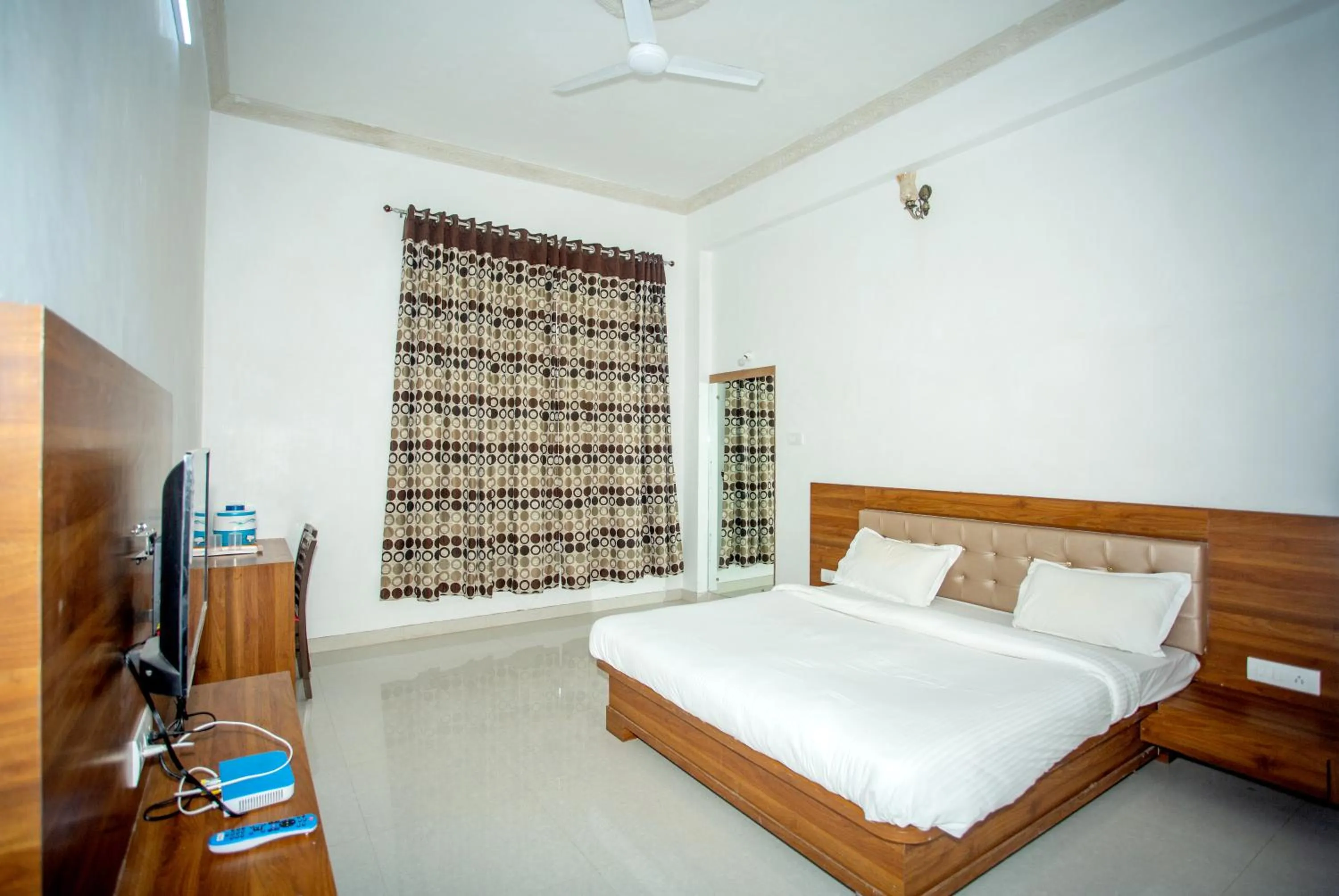 Bed in LB The Amar Palace