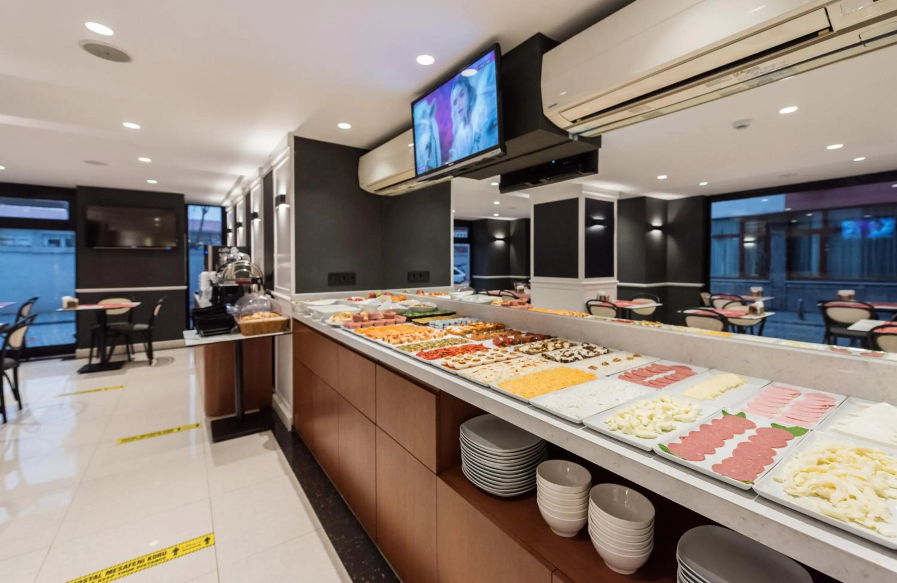 Restaurant/places to eat in Dream Bosphorus Hotel