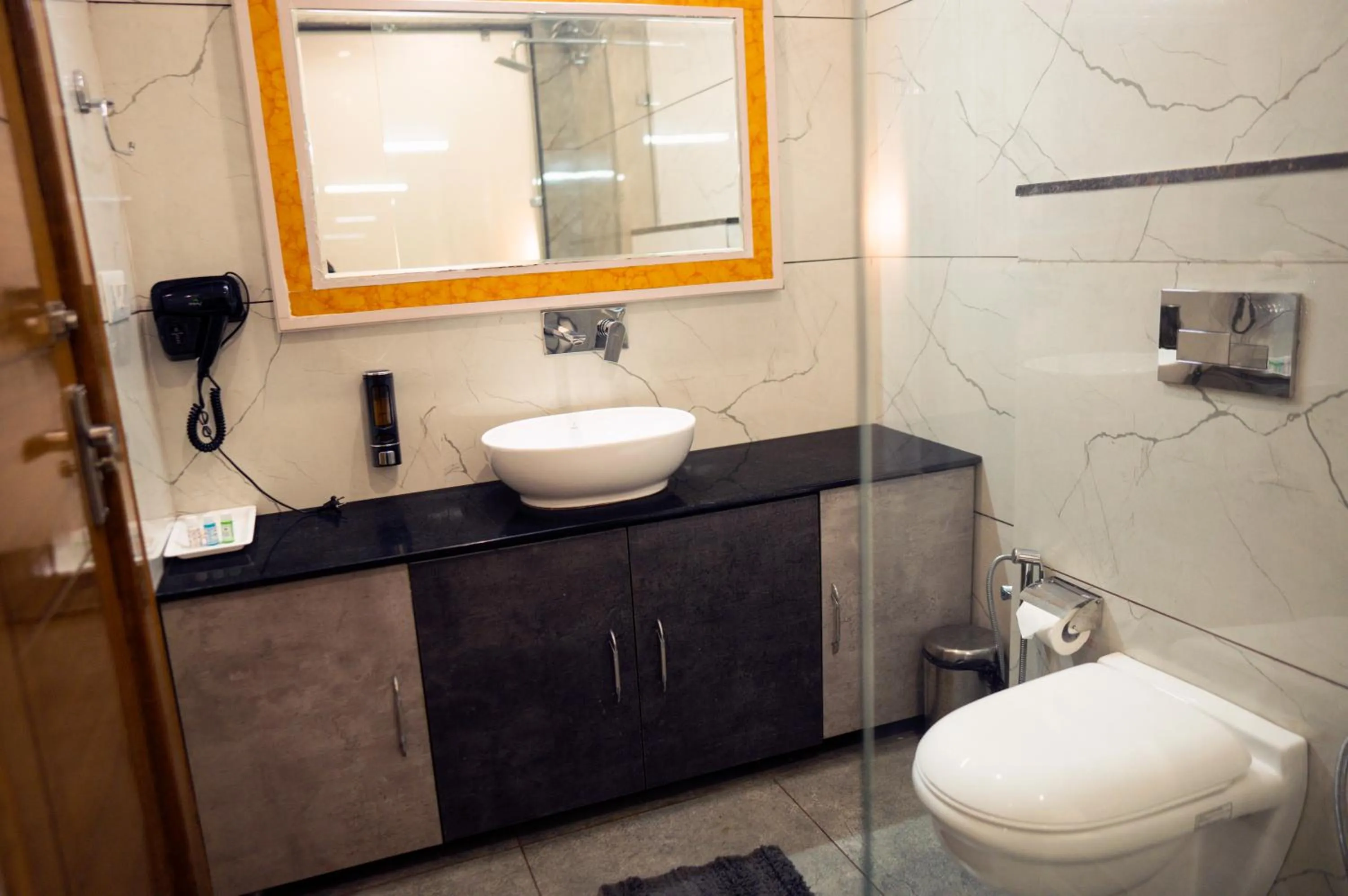 Bathroom in Hotel Vasdaa Grand