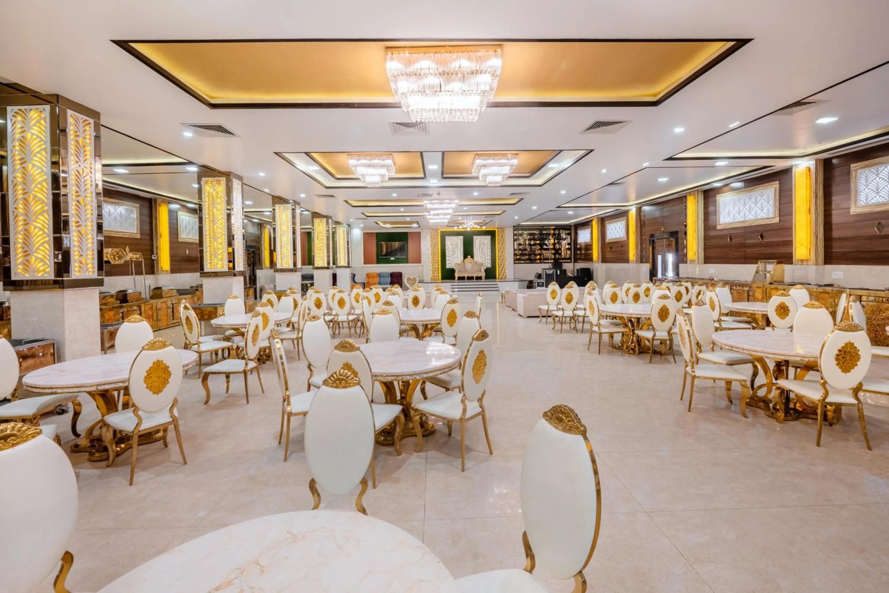 Banquet/Function facilities in Hotel Vasdaa Grand
