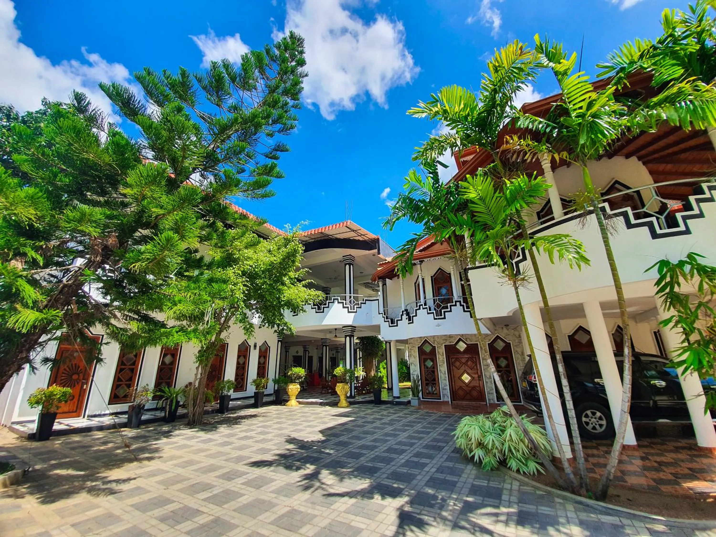 Property building in Peacock Reach Hotel