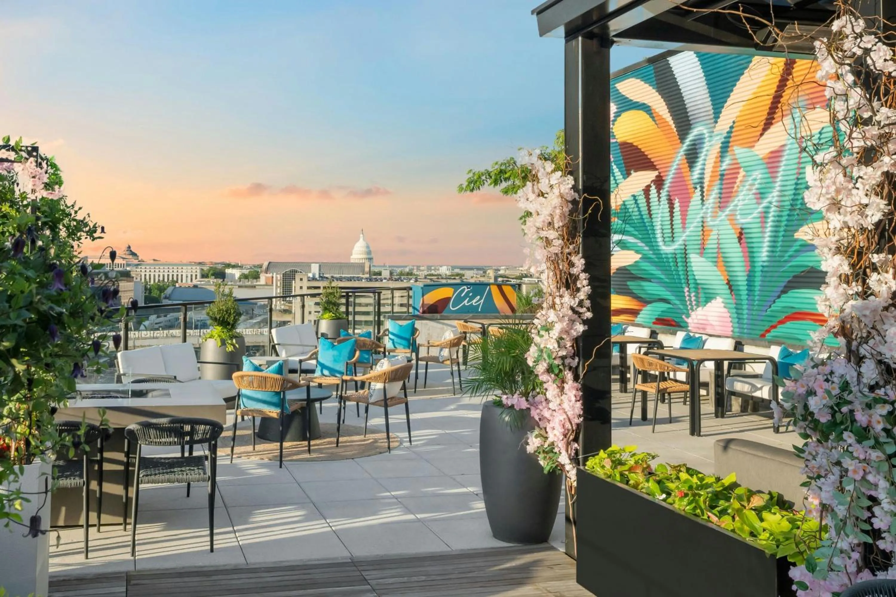 Restaurant/places to eat in Washington Marriott Capitol Hill