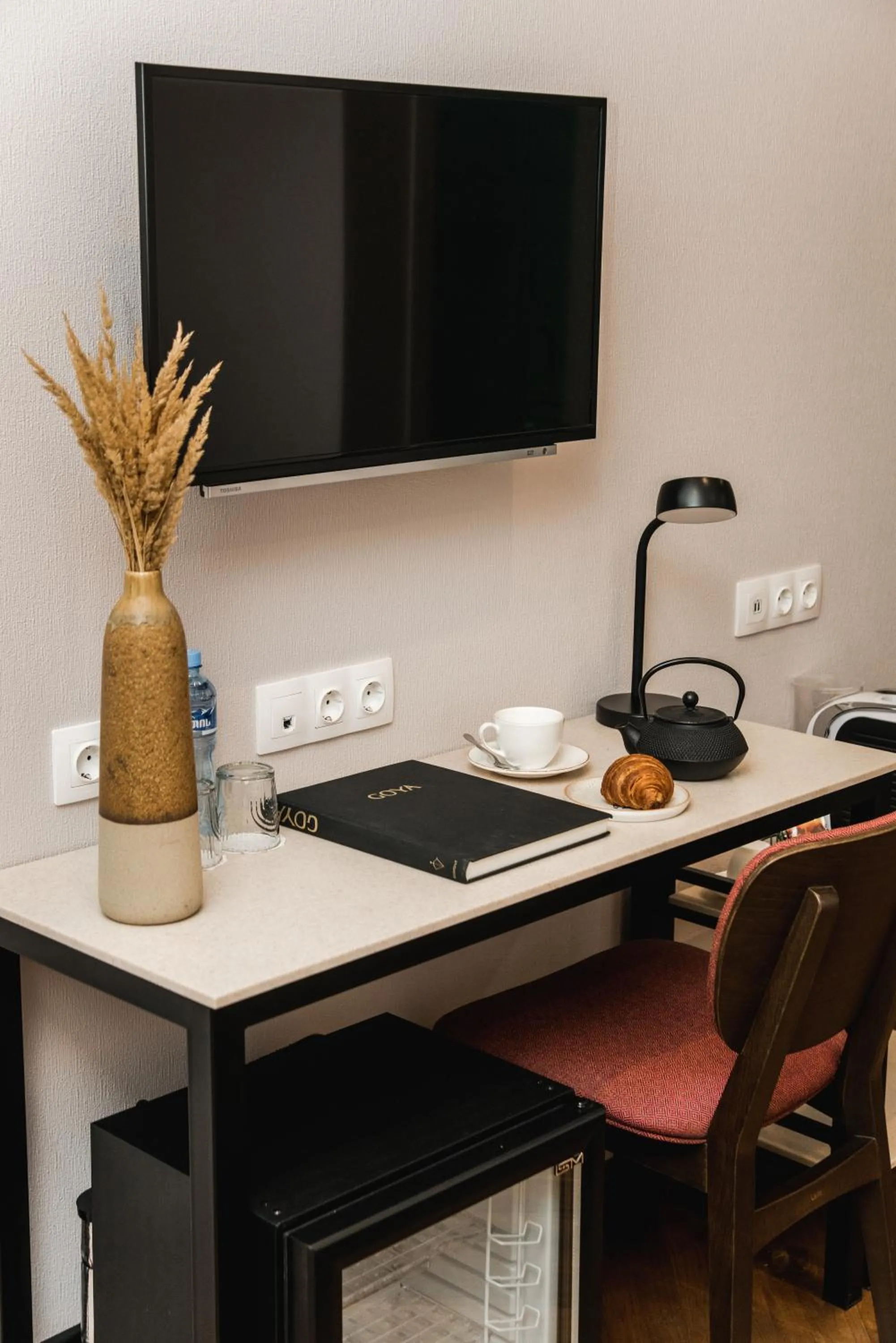 hair dresser in Makmani Boutique Hotel by DNT Group