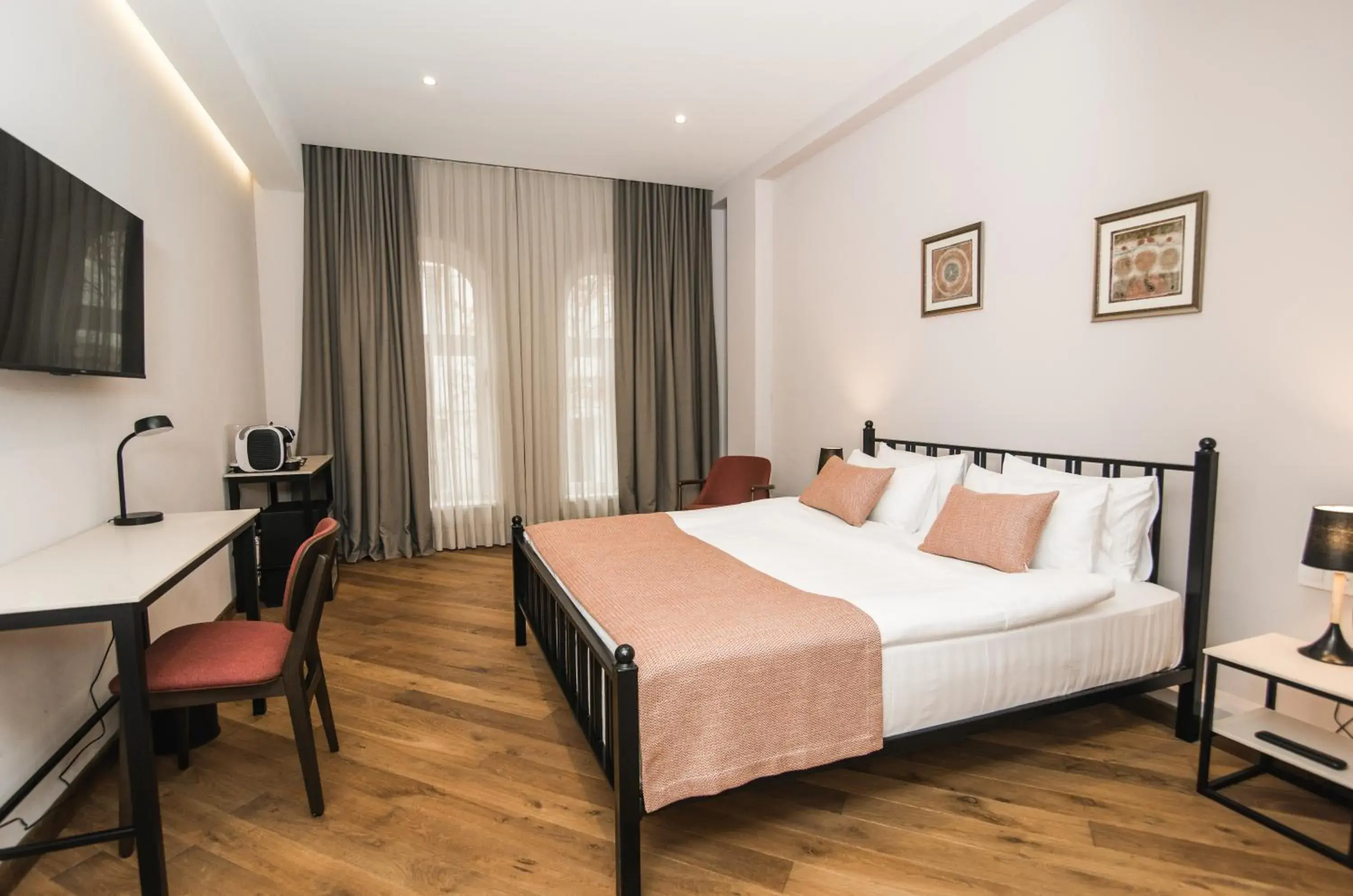 Superior Double Room in Makmani Boutique Hotel by DNT Group Superior Double Room in Makmani Boutique Hotel by DNT Group