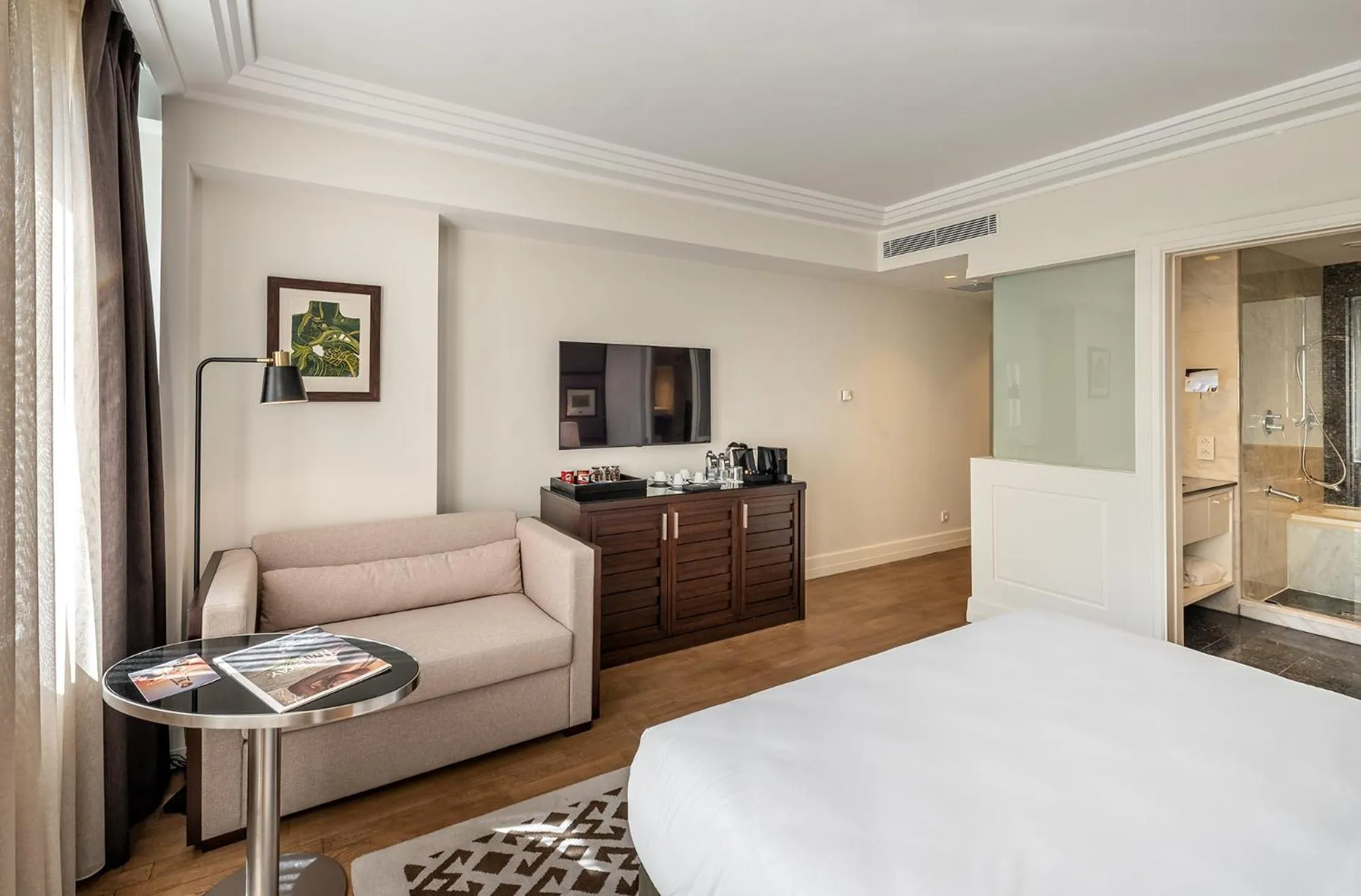 Photo of the whole room, Bed in The Stay Boulevard Nisantasi