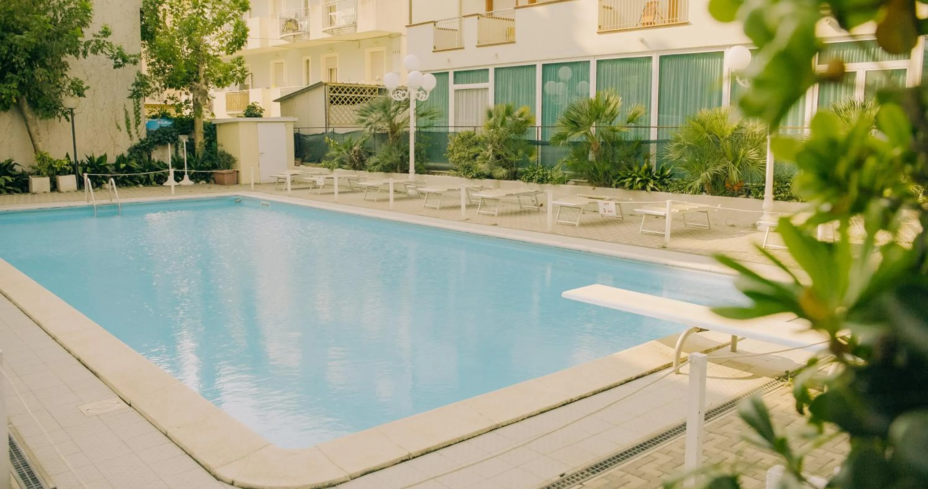Pool view in Hotel Beverly