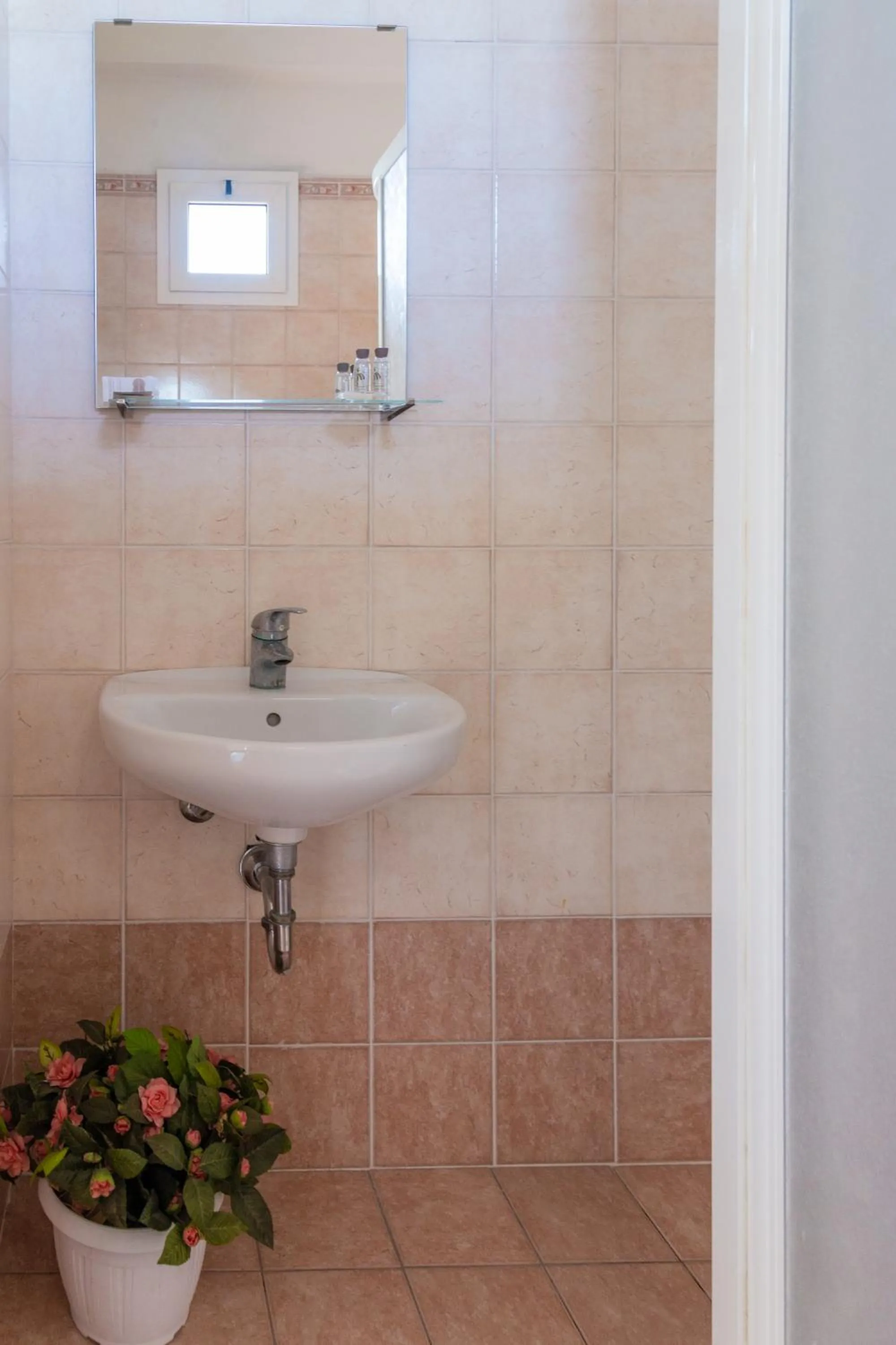 Bathroom in Hotel Beverly
