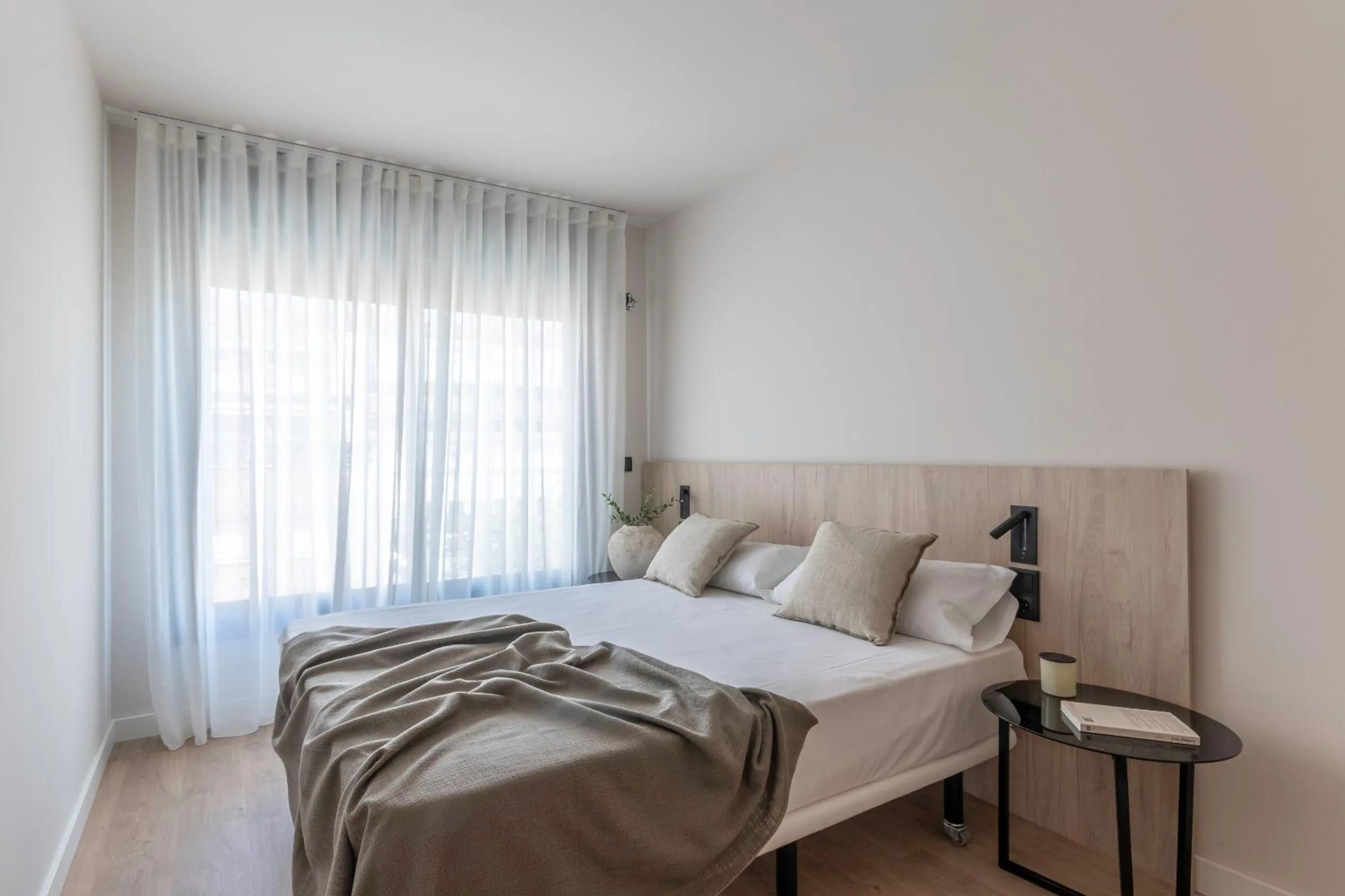 Photo of the whole room, Bed in Líbere Pamplona Yamaguchi