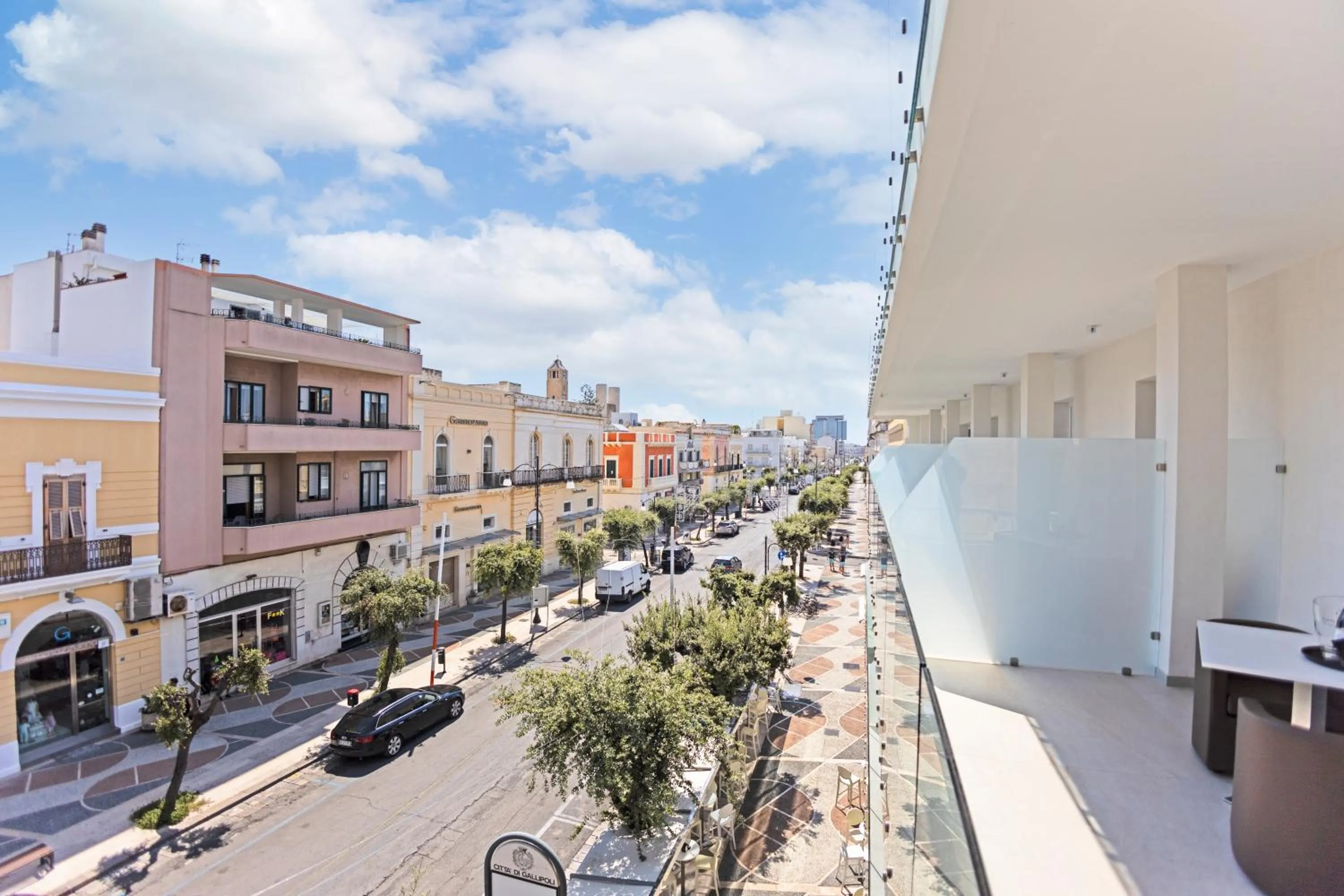 Day in Popula Rooms & Mediterranean Bay