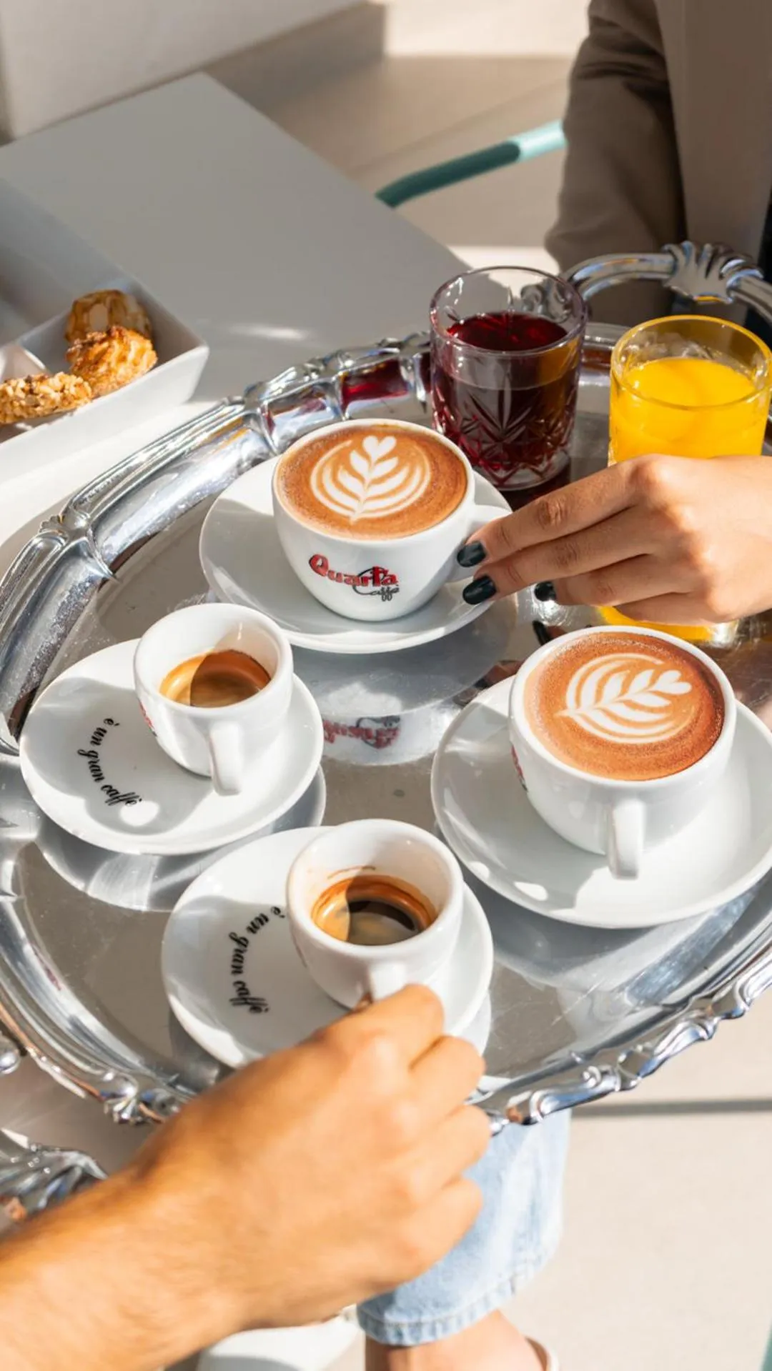 Restaurant/places to eat in Popula Rooms & Mediterranean Bay