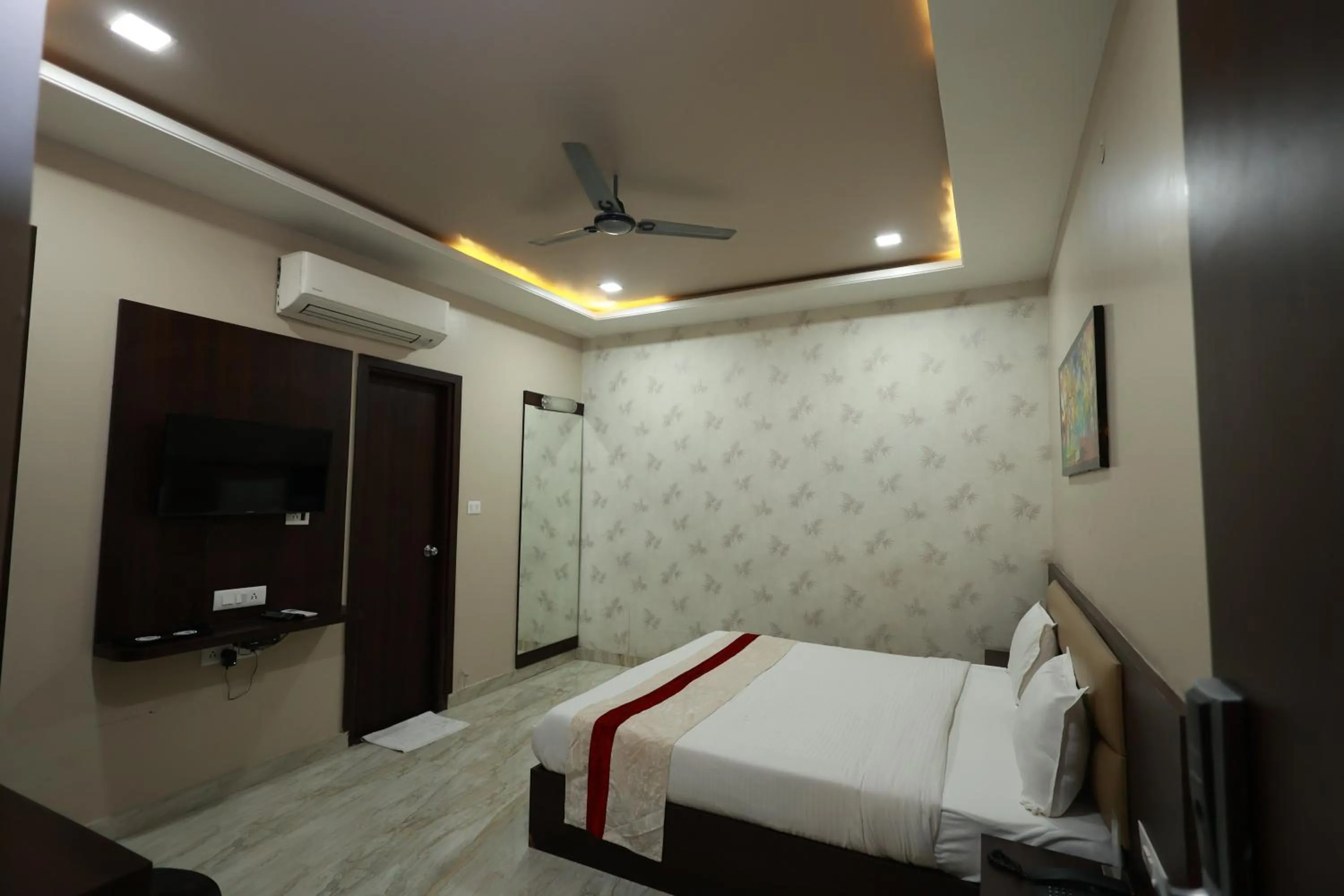 Photo of the whole room, Bed in Hotel Jai Harsh