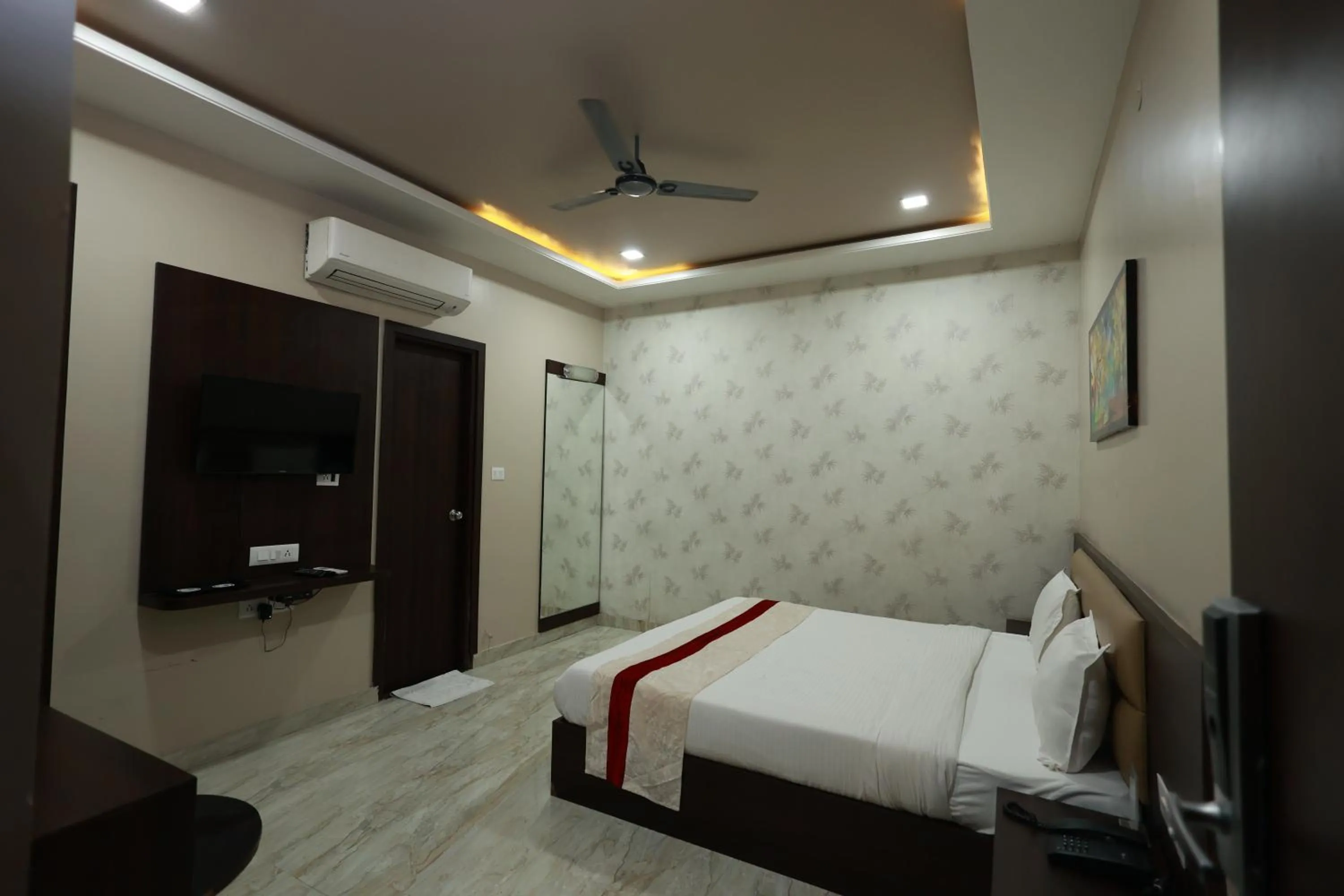 Photo of the whole room, Bed in Hotel Jai Harsh